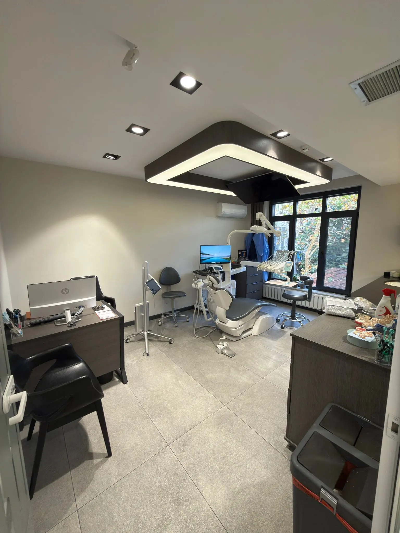 Clinic-provided photograph of Dentblue Dental Clinic
