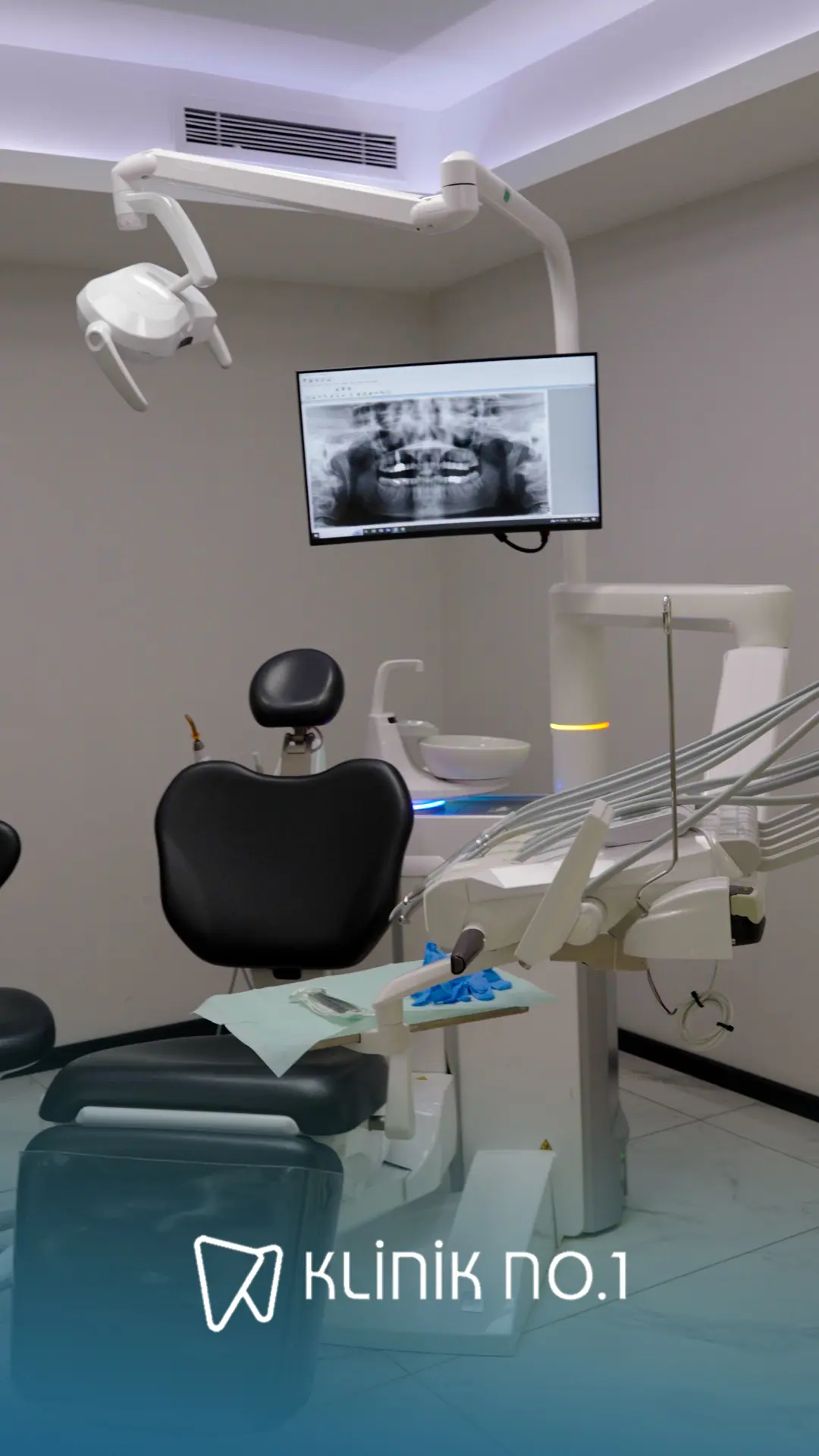 Clinic-provided photograph of No1 Dental Clinic