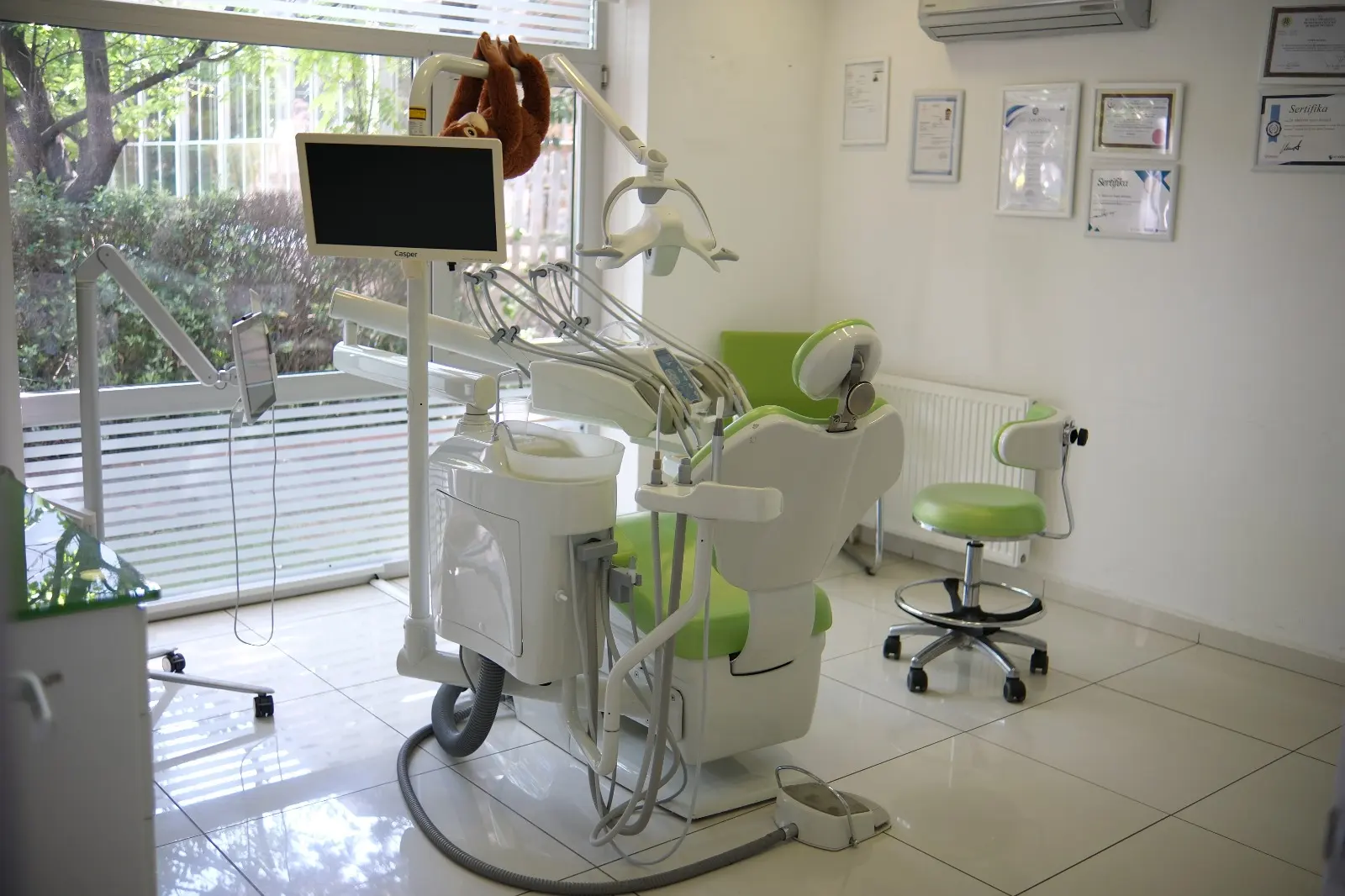 Clinic-provided photograph of Dent Bahçeşehir