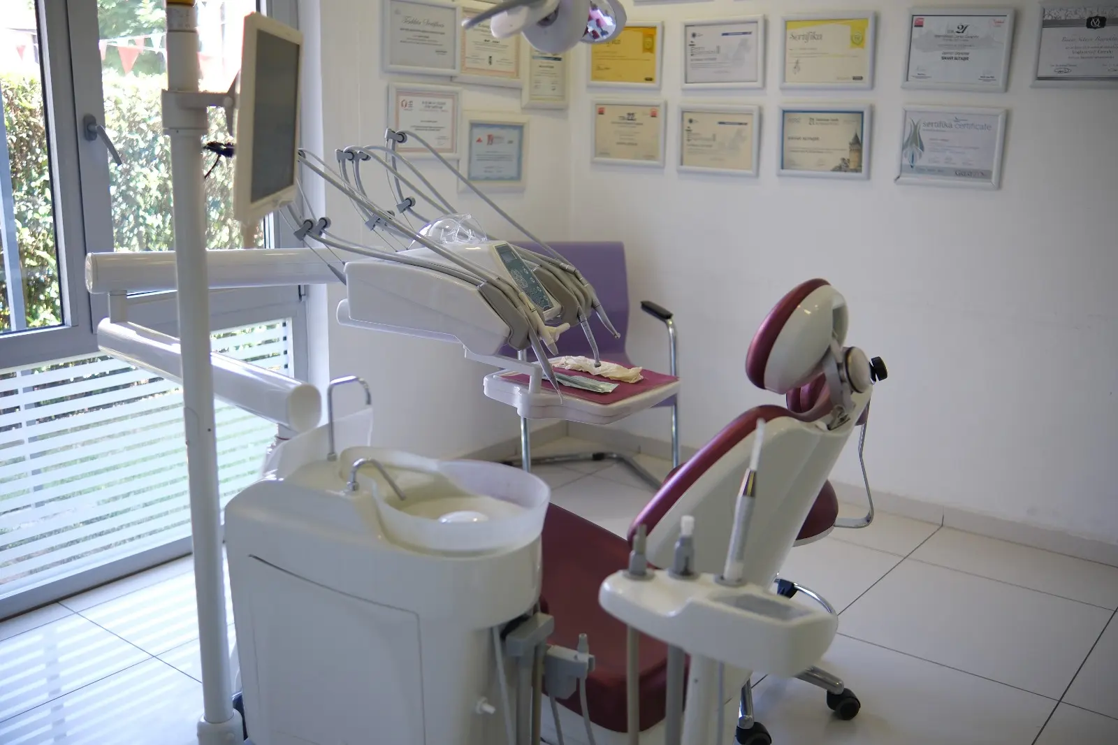 Clinic-provided photograph of Dent Bahçeşehir