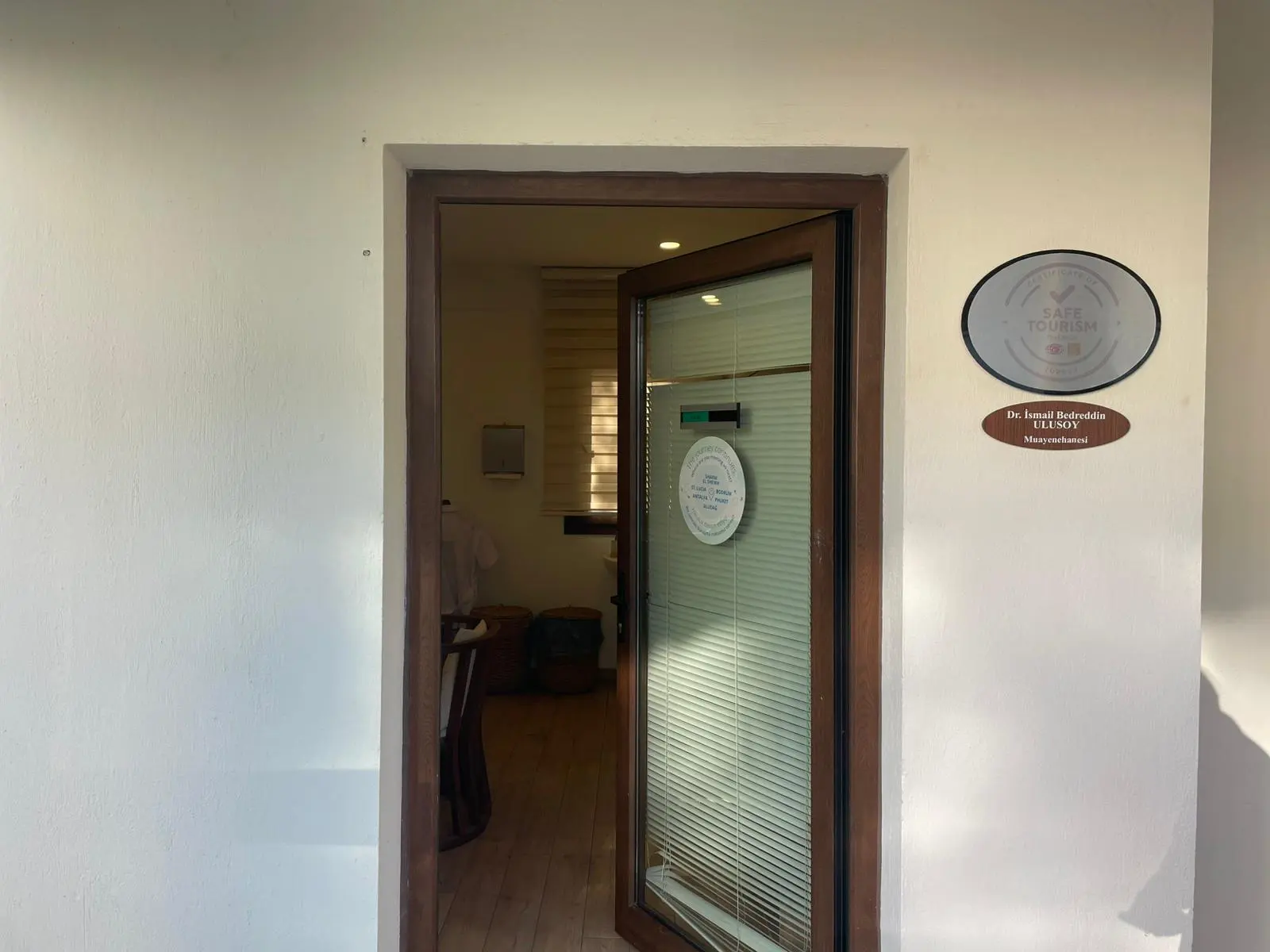 Von der Klinik bereitgestelltes Foto von Dr. Bedreddin İsmail Ulusoy
