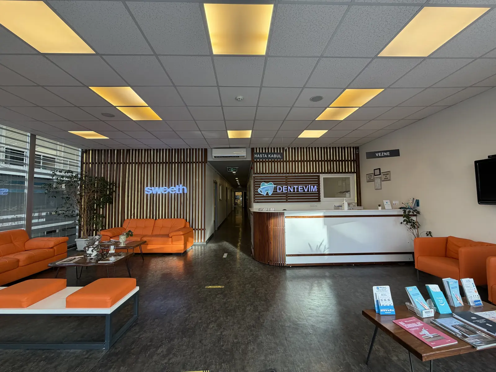 Clinic-provided photograph of Dentevim Küçükyalı Dental Clinic