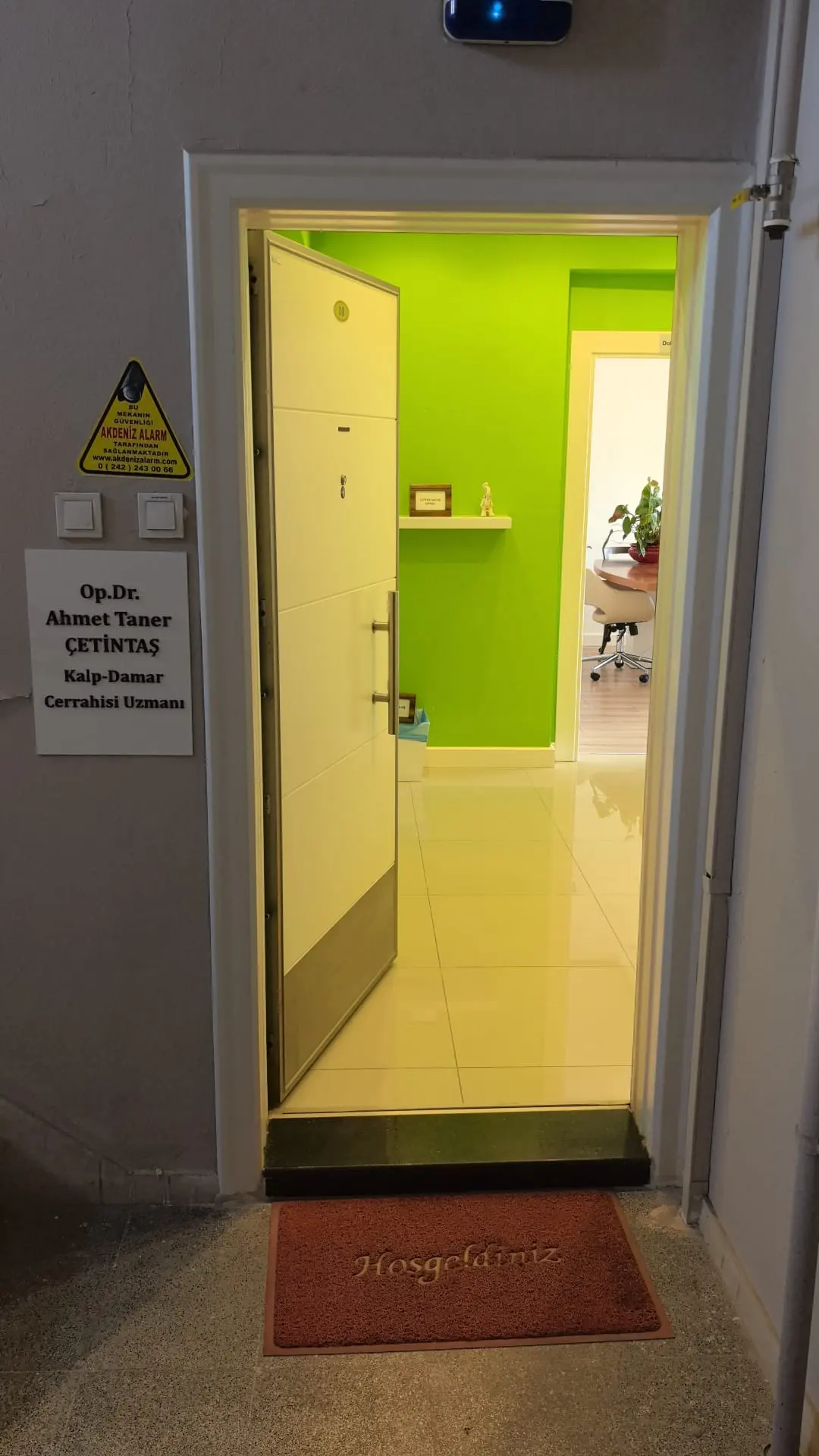 Von der Klinik bereitgestelltes Foto von Dr. Ahmet Taner Çetintaş