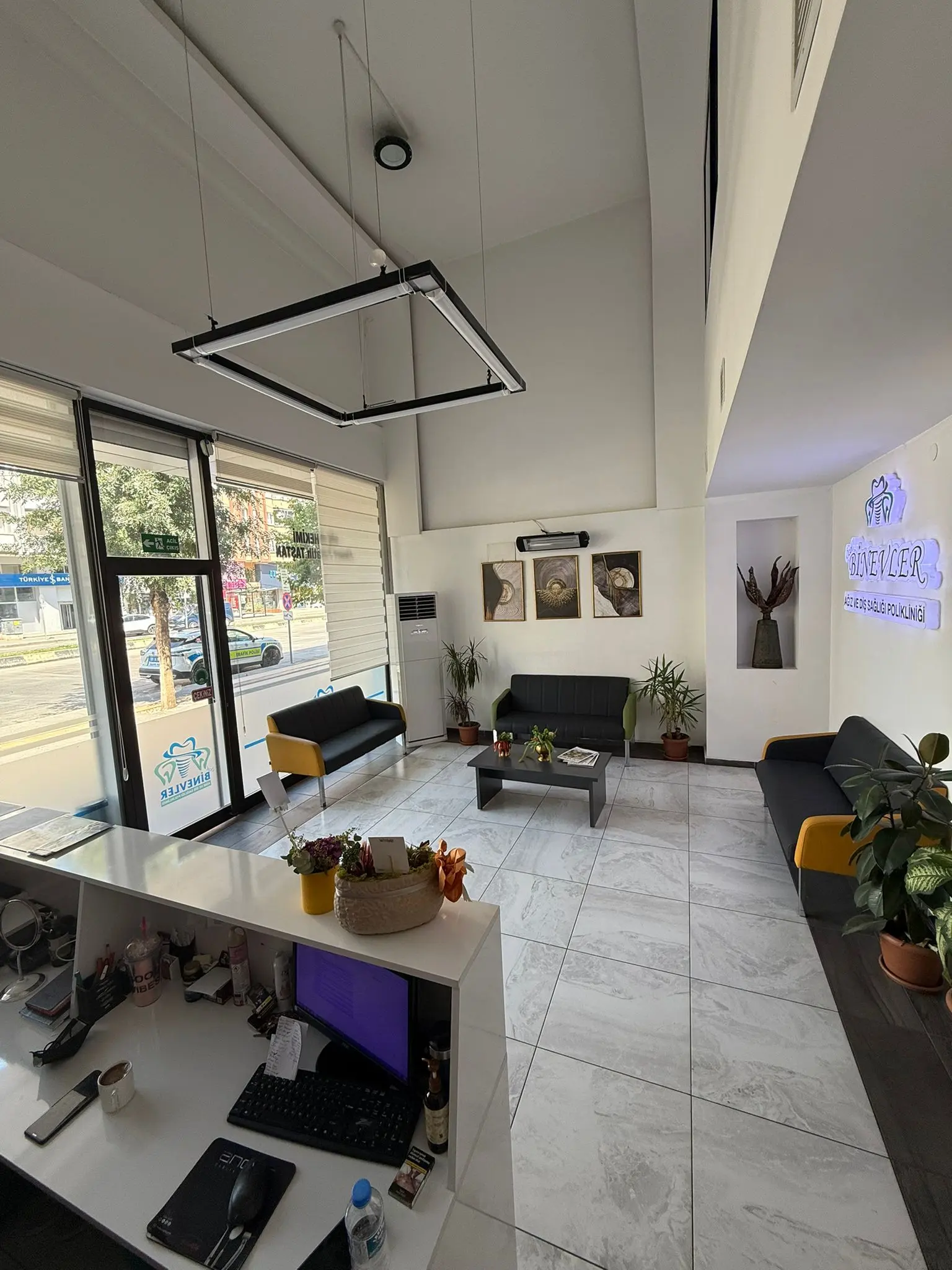 Clinic-provided photograph of Binevler Dental Clinic