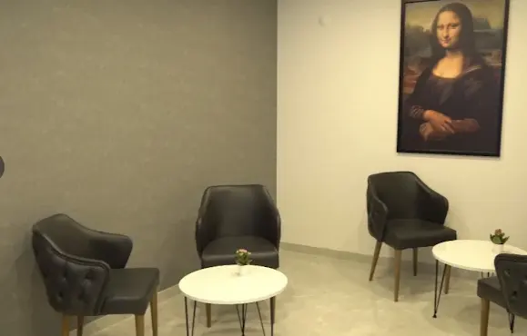 Clinic-provided photograph of Dr Ogün Onur Çömlekçi
