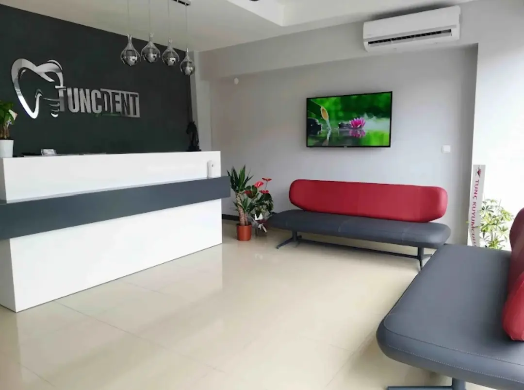 Von der Klinik bereitgestelltes Foto von Tunç Dent