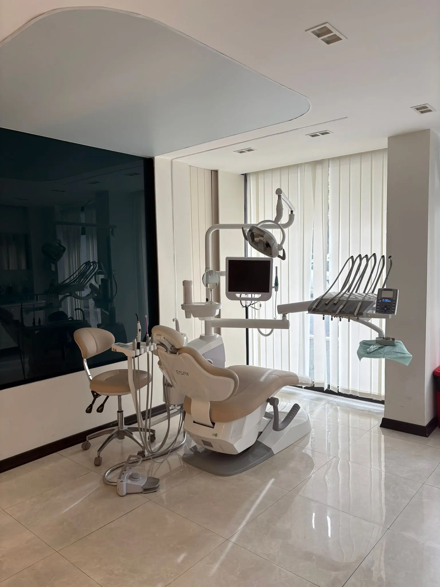 Von der Klinik bereitgestelltes Foto von YKN Dental Clinic