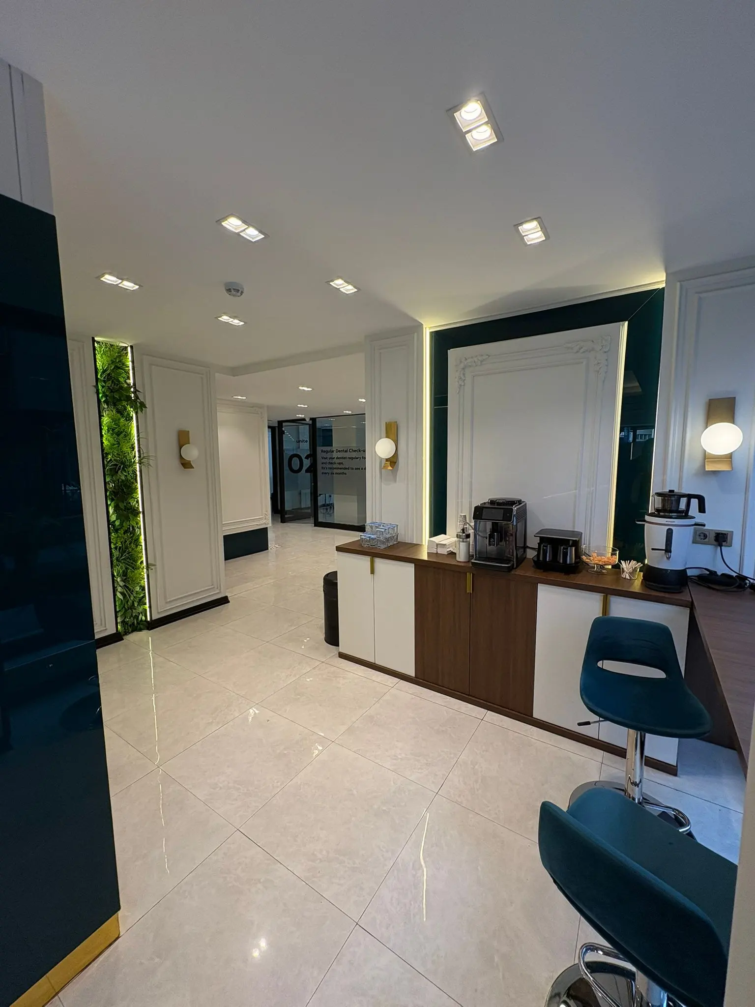 Von der Klinik bereitgestelltes Foto von YKN Dental Clinic