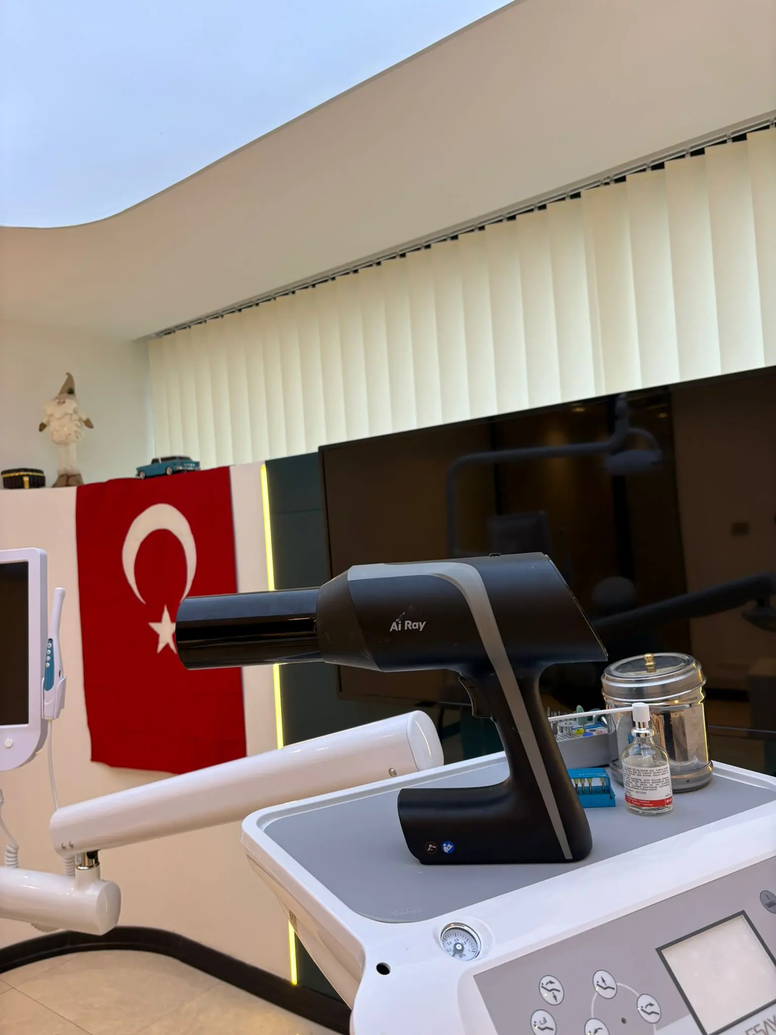 Von der Klinik bereitgestelltes Foto von YKN Dental Clinic