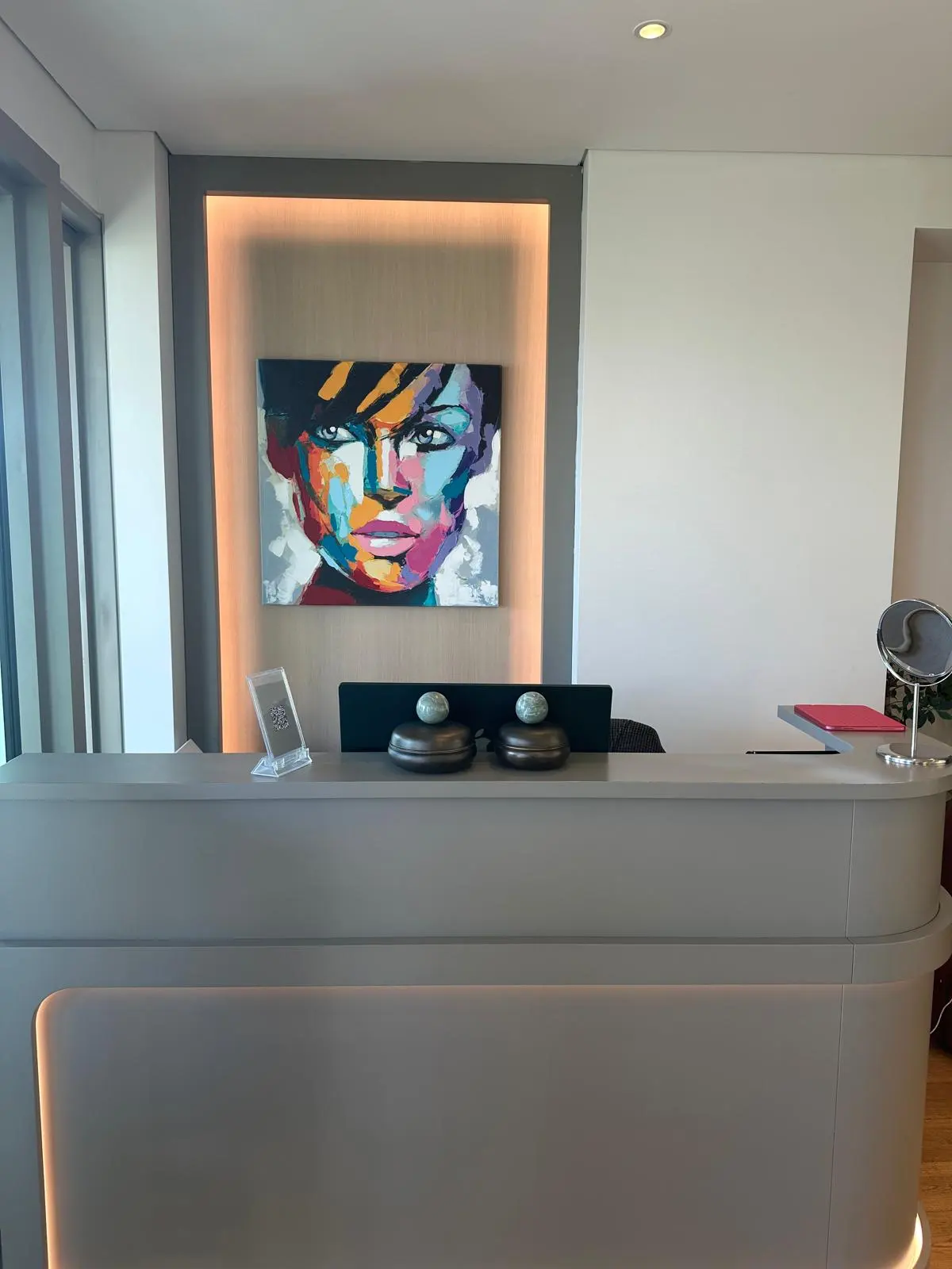 Von der Klinik bereitgestelltes Foto von Dr. Dilahan Sankır