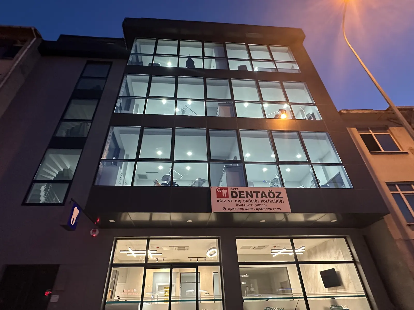 Clinic-provided photograph of Dentaöz Ümraniye Dental Clinic