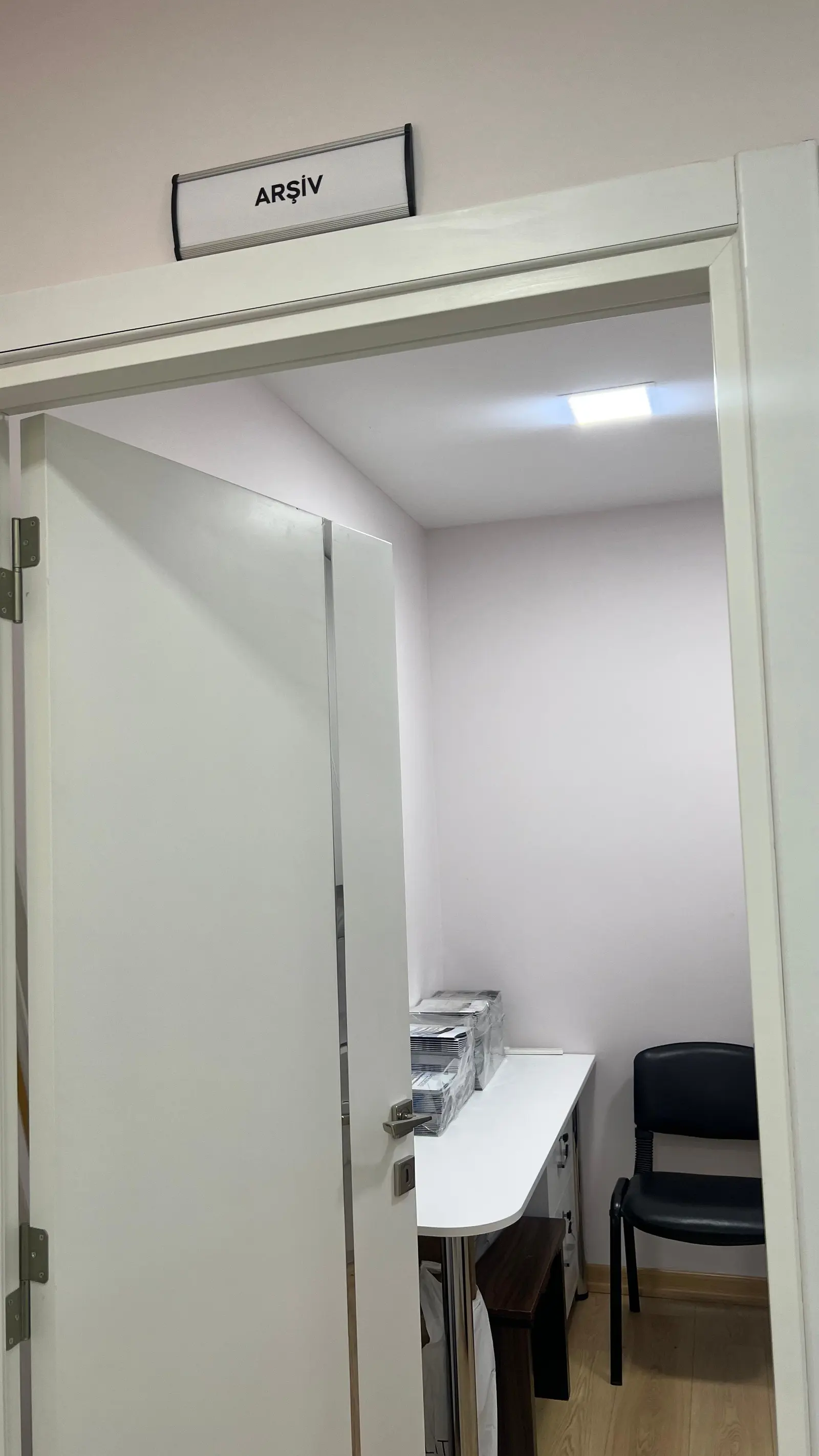 Clinic-provided photograph of Dr Selçuk Gözcü