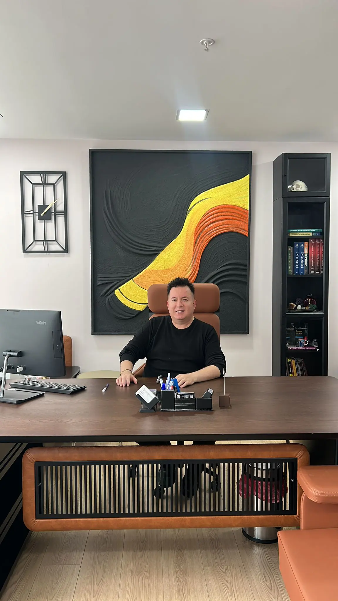 Clinic-provided photograph of Dr Selçuk Gözcü