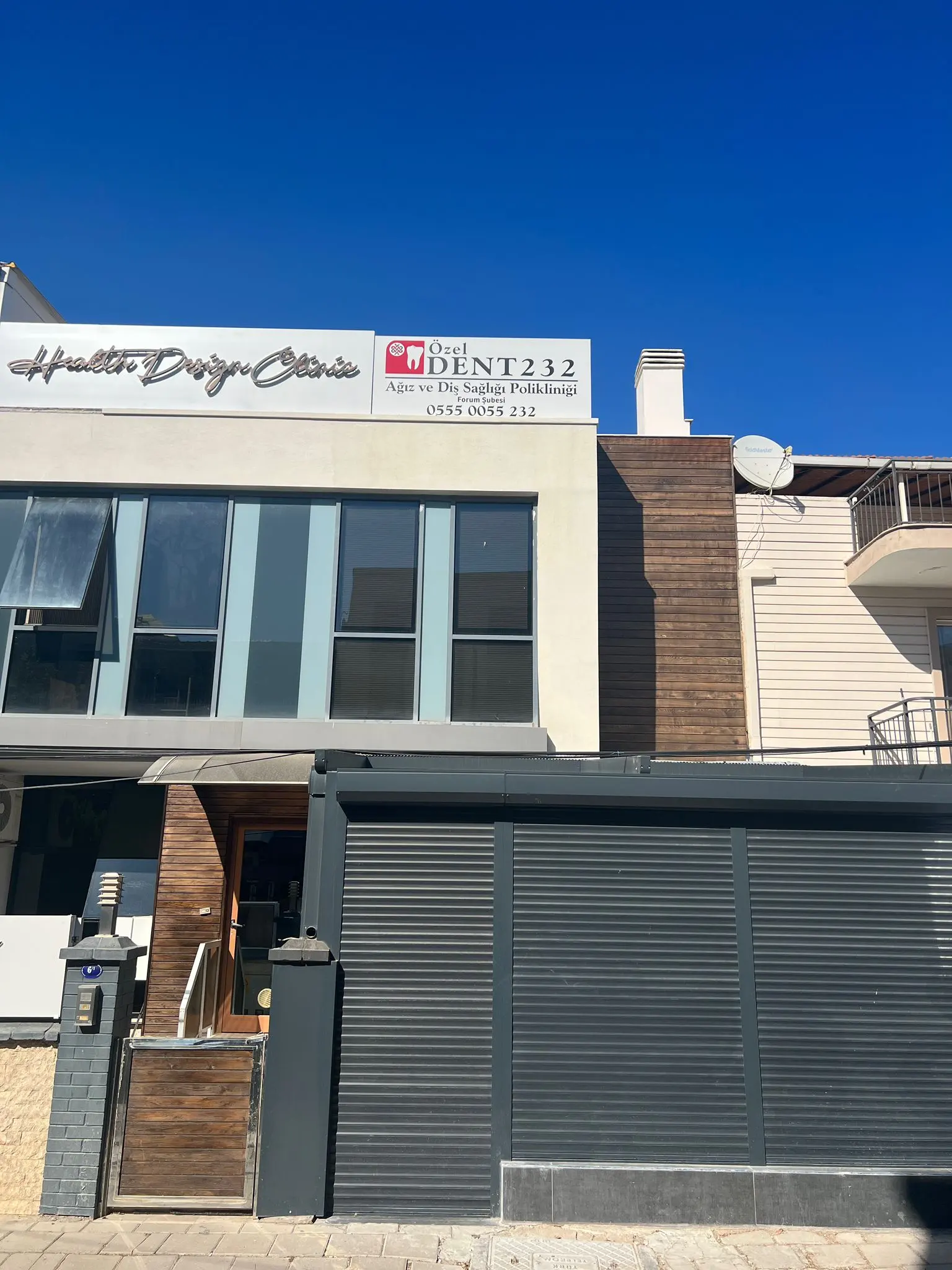 Clinic-provided photograph of Dent 232 Forum