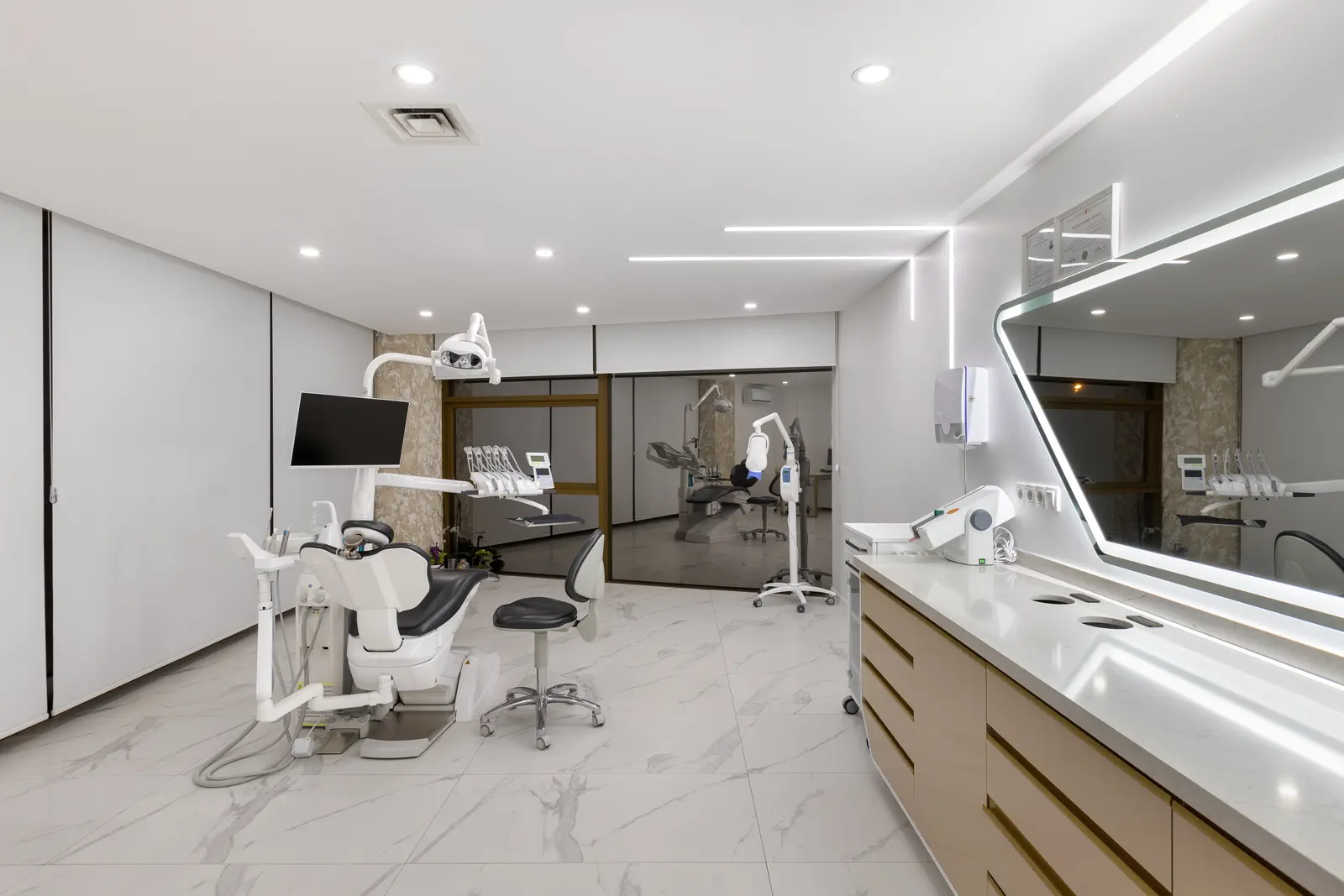 Clinic-provided photograph of New Look Dental Clinic