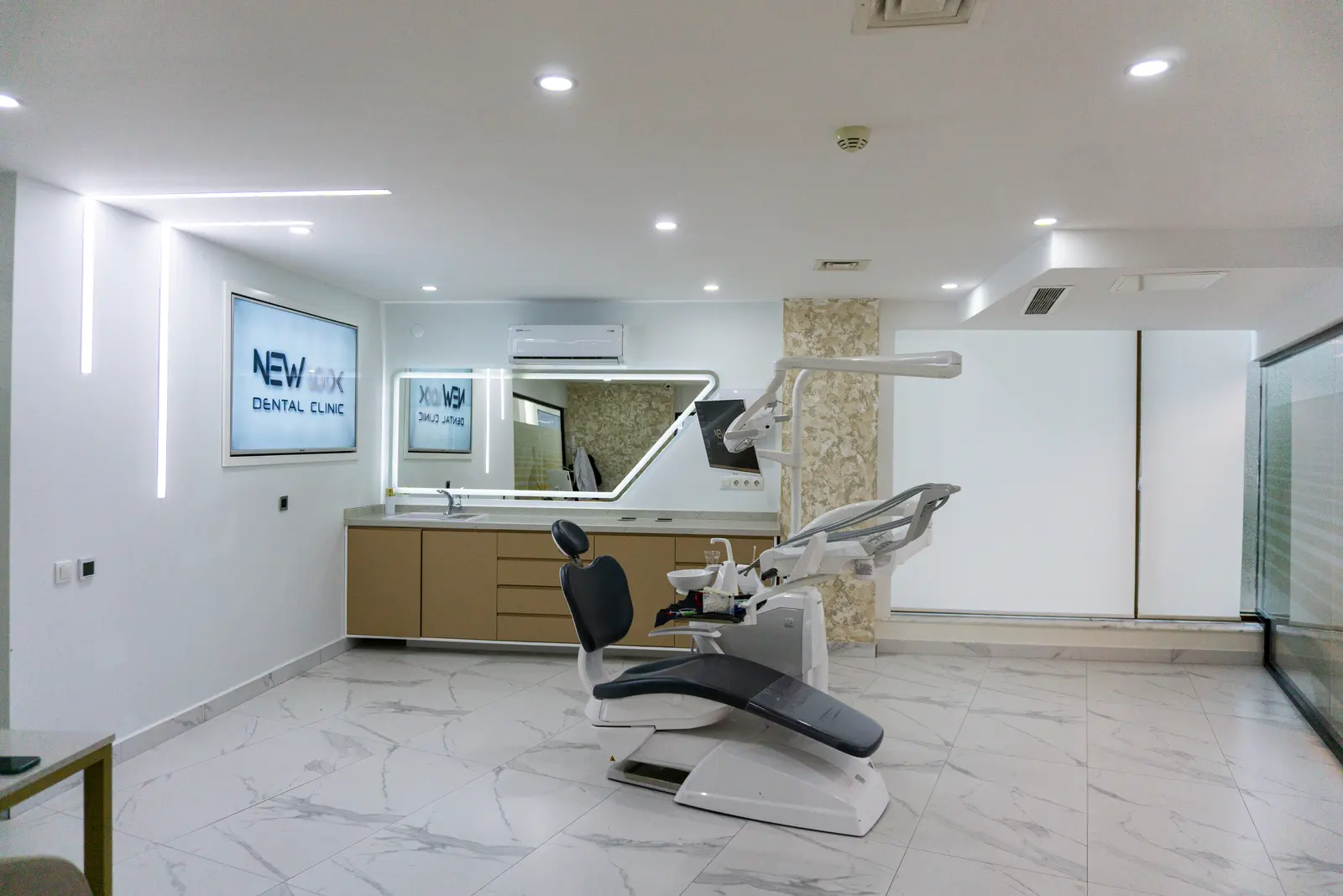Clinic-provided photograph of New Look Dental Clinic