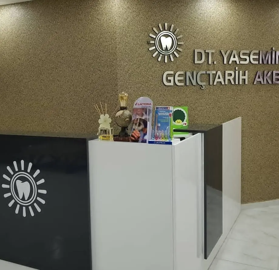 Clinic-provided photograph of Dr Yasemin Gençtarih Akbalık