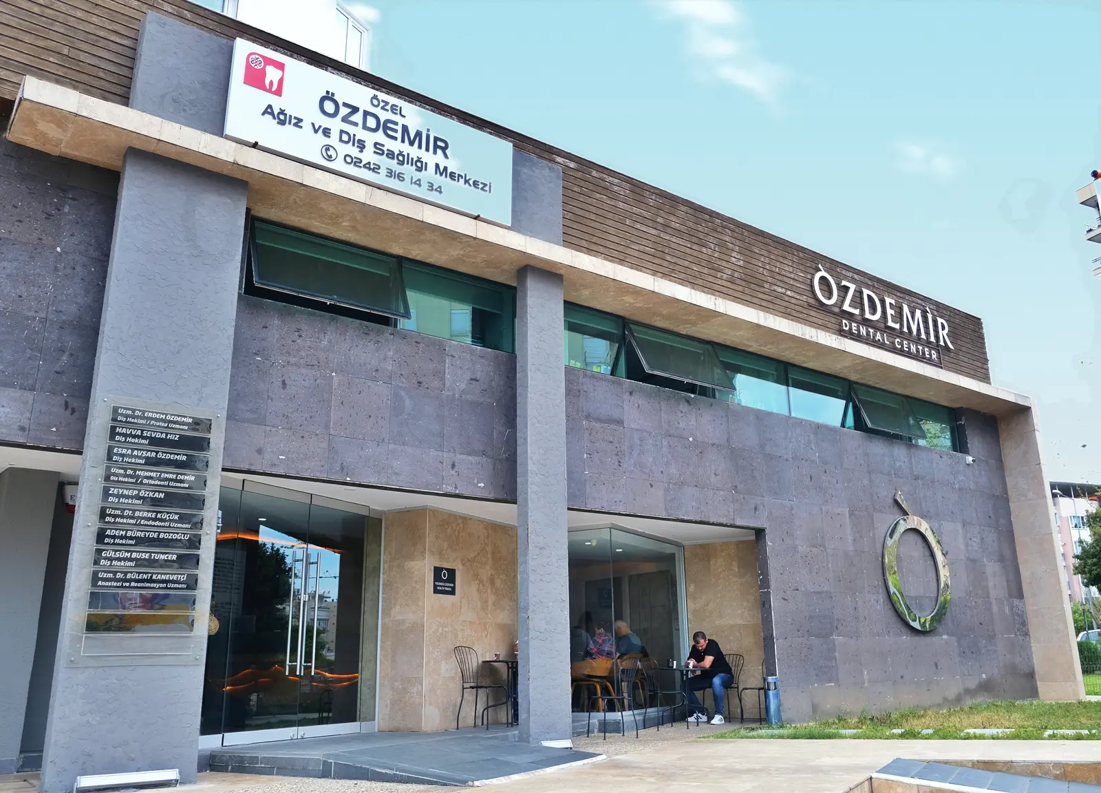 Von der Klinik bereitgestelltes Foto von Özdemir Dental Center Antalya