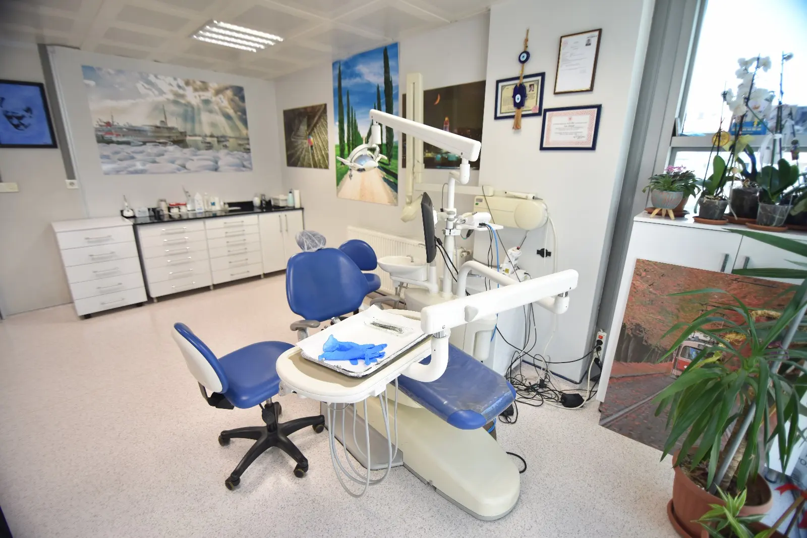 Clinic-provided photograph of Ader Dent