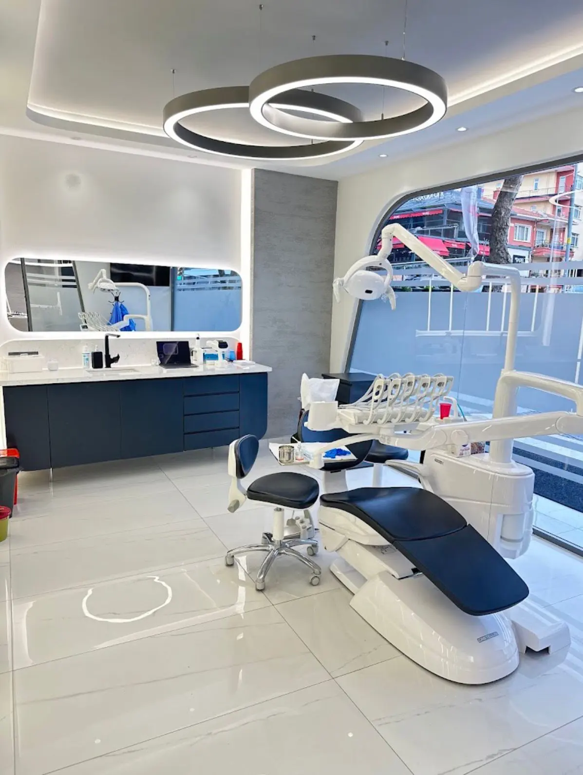 Von der Klinik bereitgestelltes Foto von Ber Zahnklinik
