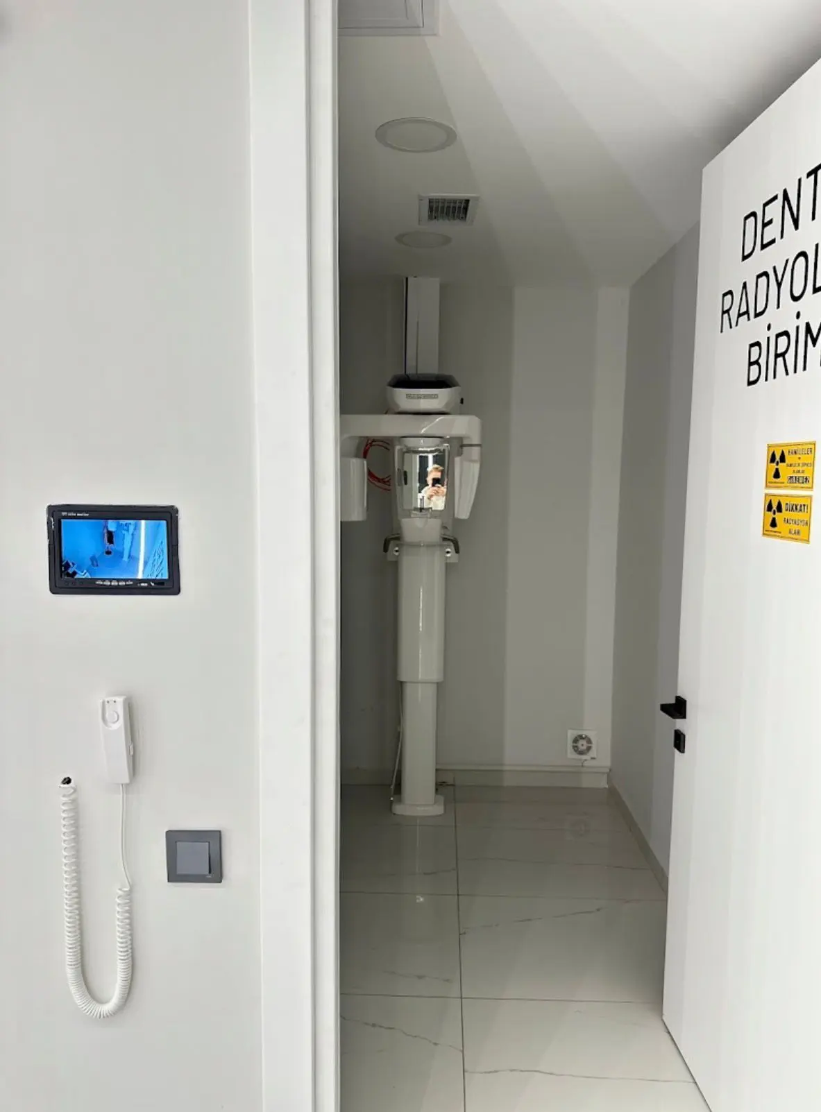 Von der Klinik bereitgestelltes Foto von Ber Zahnklinik