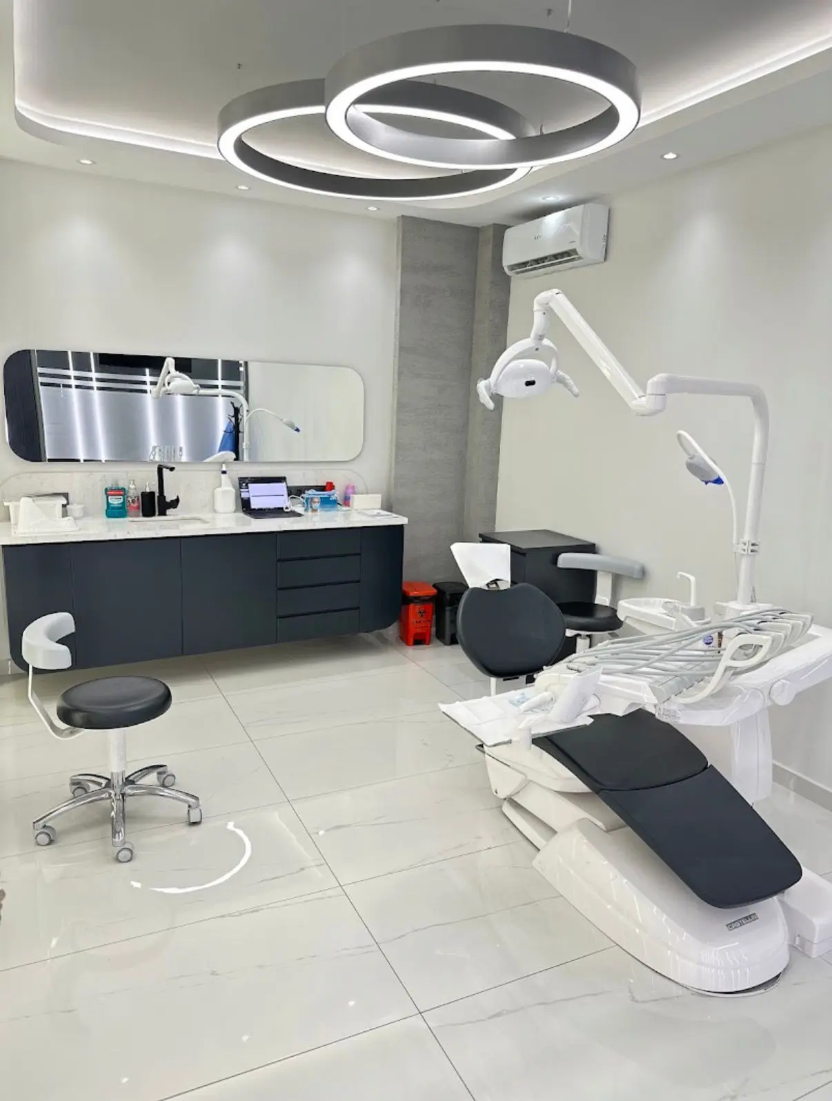 Von der Klinik bereitgestelltes Foto von Ber Zahnklinik