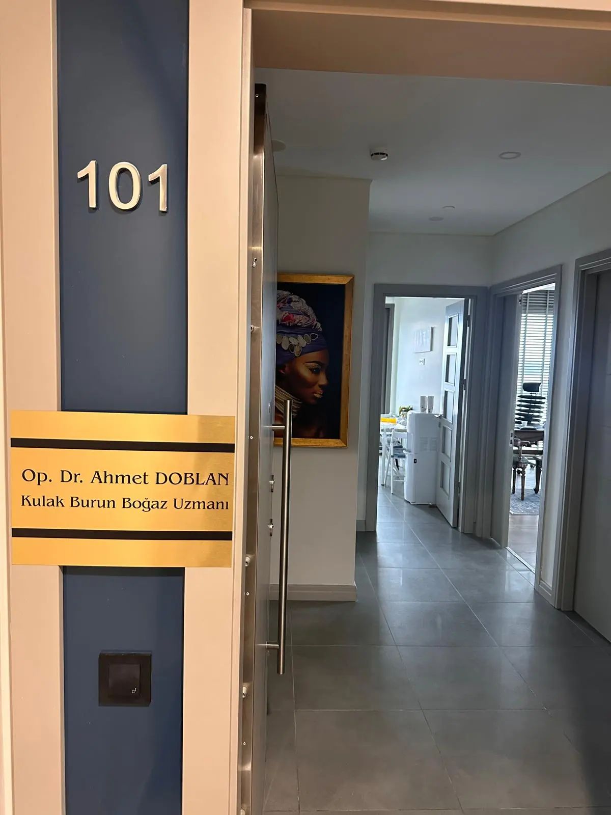 Clinic-provided photograph of Assoc. Prof. Dr Atacan Emre Koçman