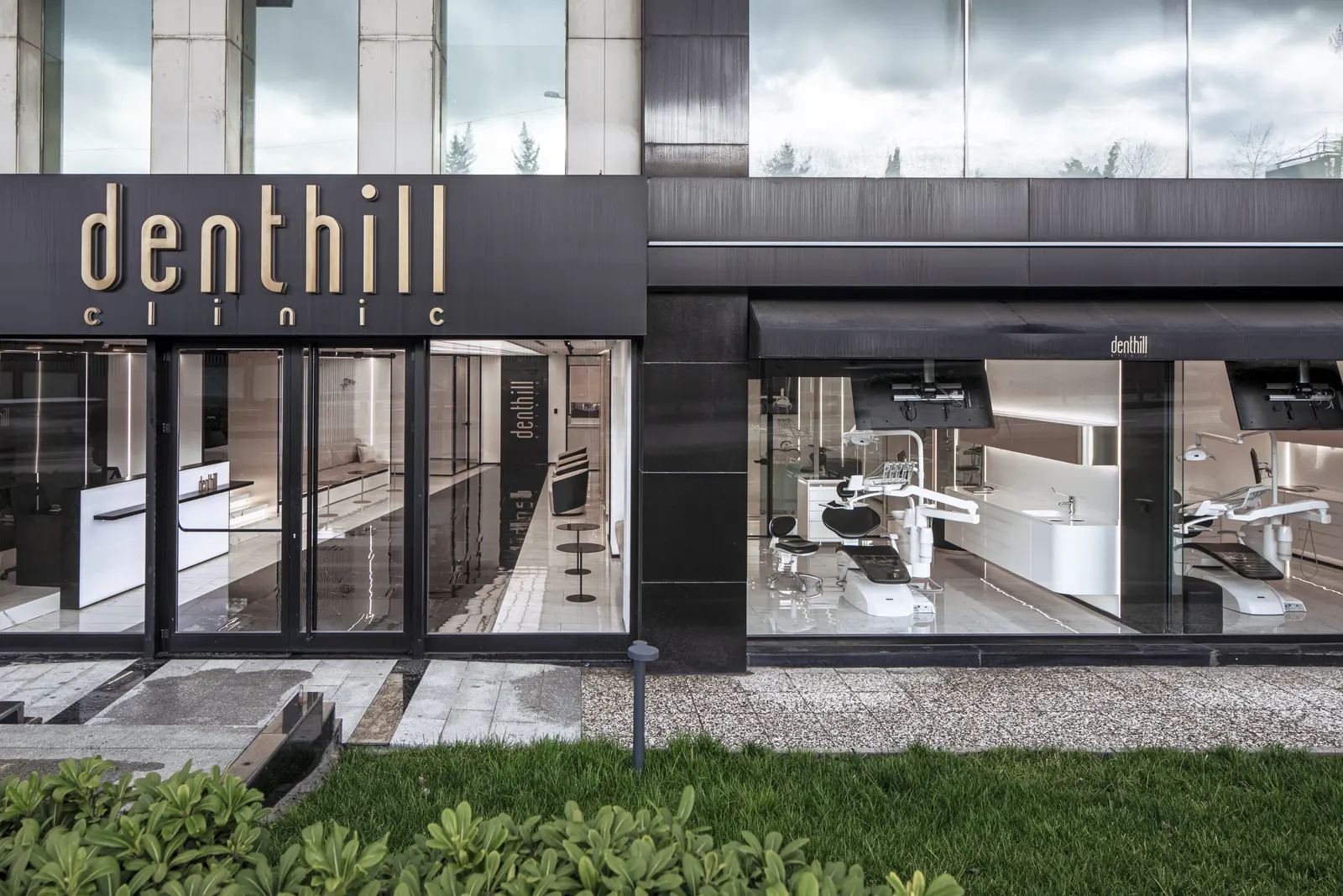 Clinic-provided photograph of Denthill Clinic Maslak
