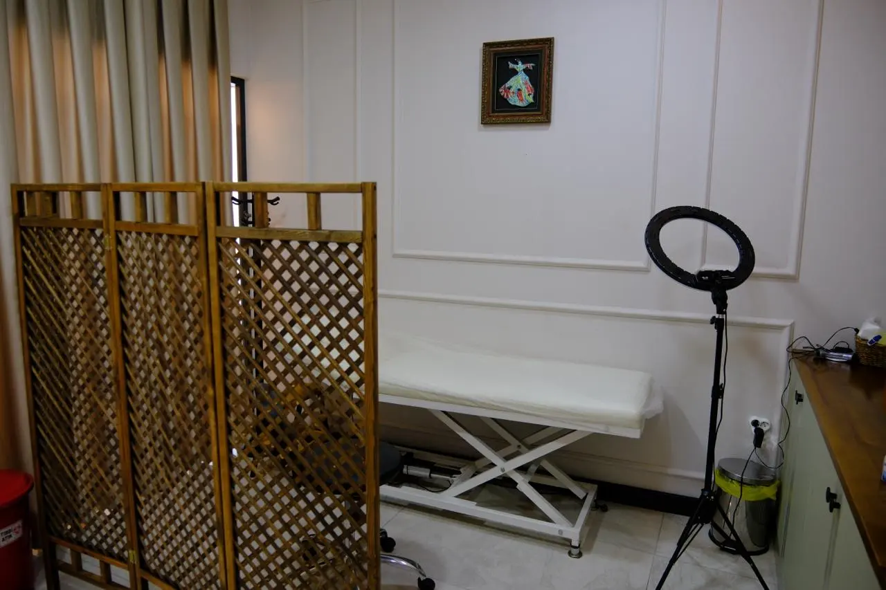 Clinic-provided photograph of Dr Fettah Tosun