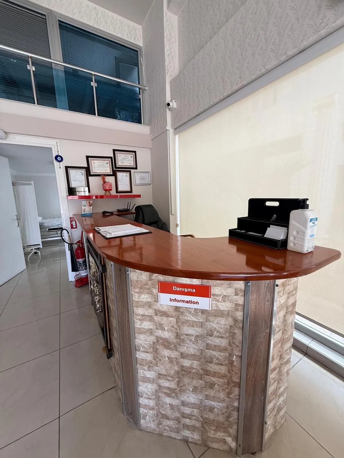 Clinic-provided photograph of Dr Hüseyin Şen