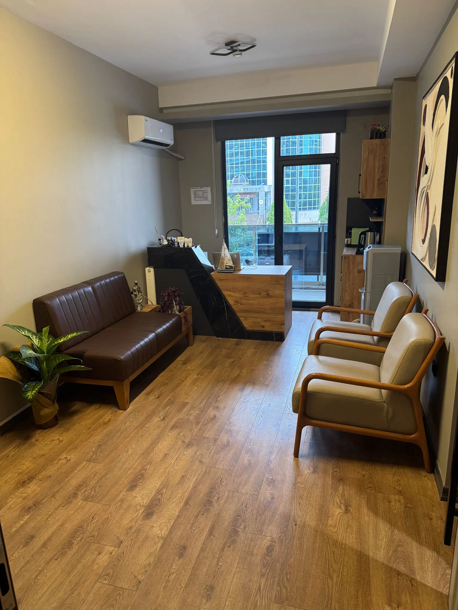 Clinic-provided photograph of Dr Hekimi Mehmet Nedim Gürsel