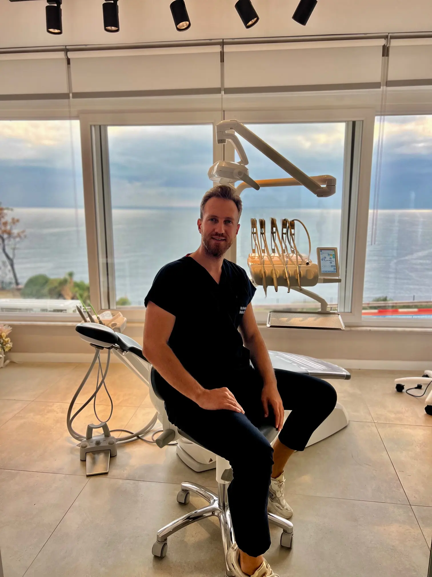 Von der Klinik bereitgestelltes Foto von Dr. Mete Mutlu Erden