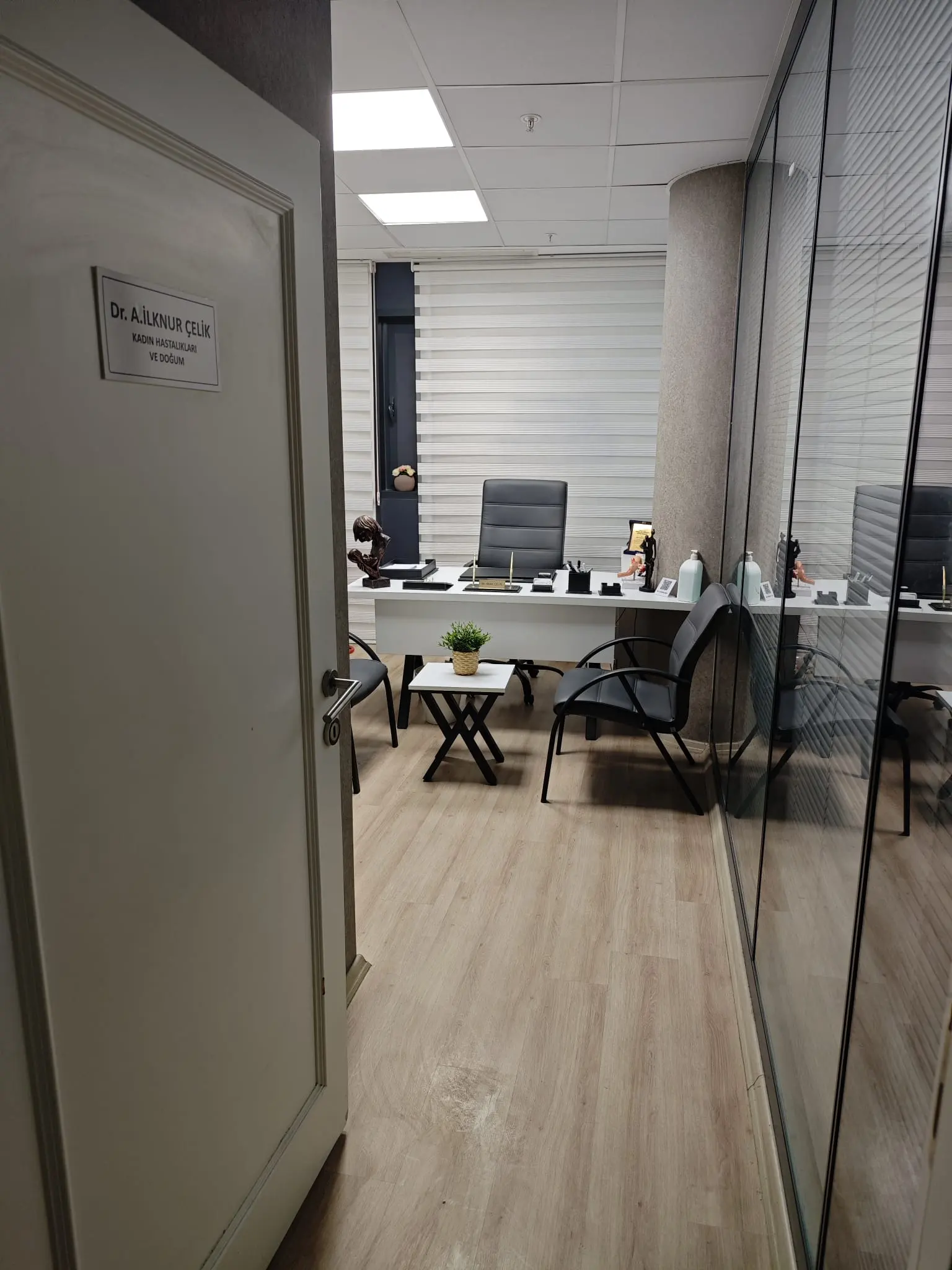 Clinic-provided photograph of Dr Ayşe İlknur Çelik