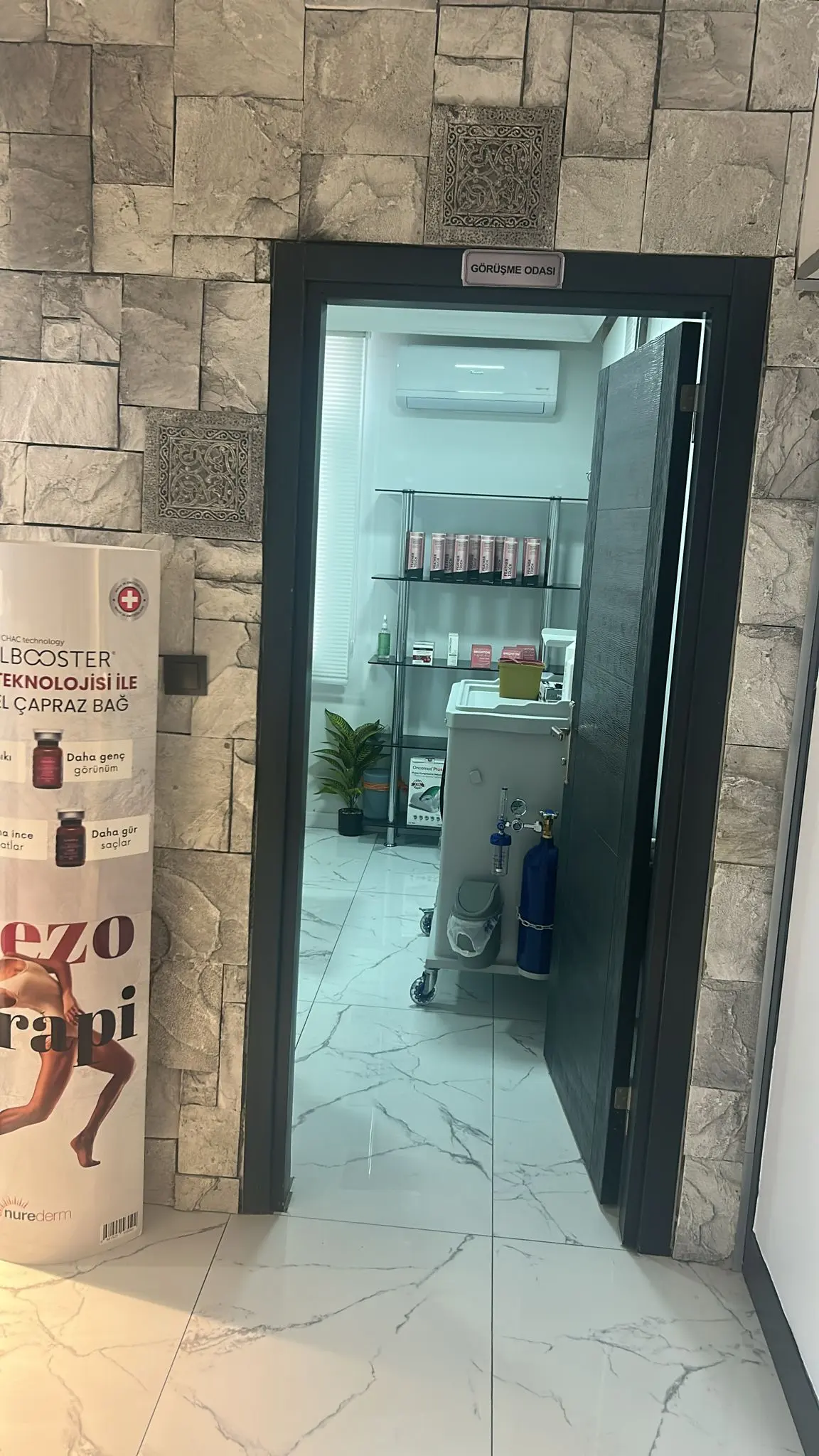Clinic-provided photograph of Dr Mustafa Yavuz