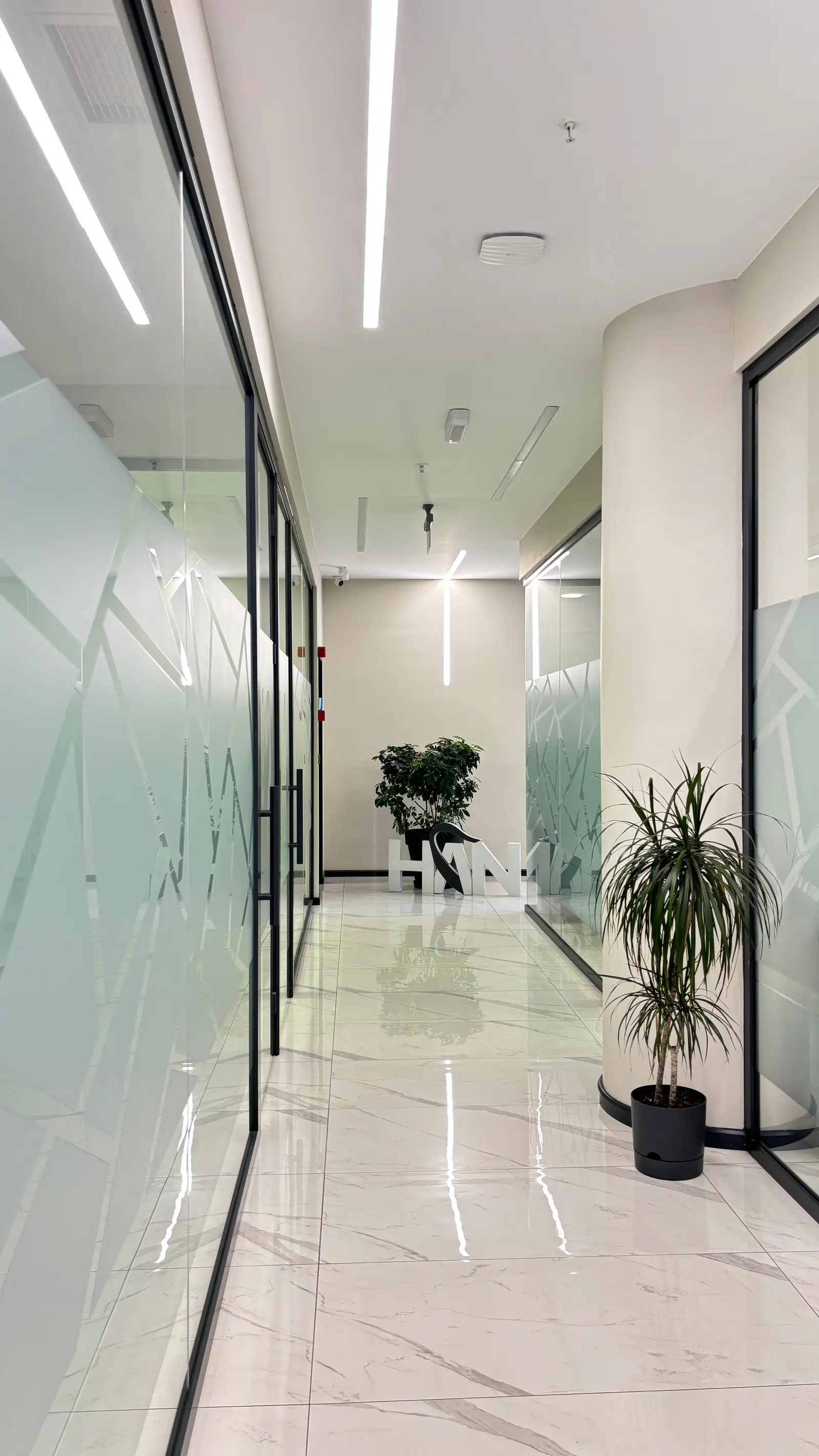 Clinic-provided photograph of Han Dental Clinic