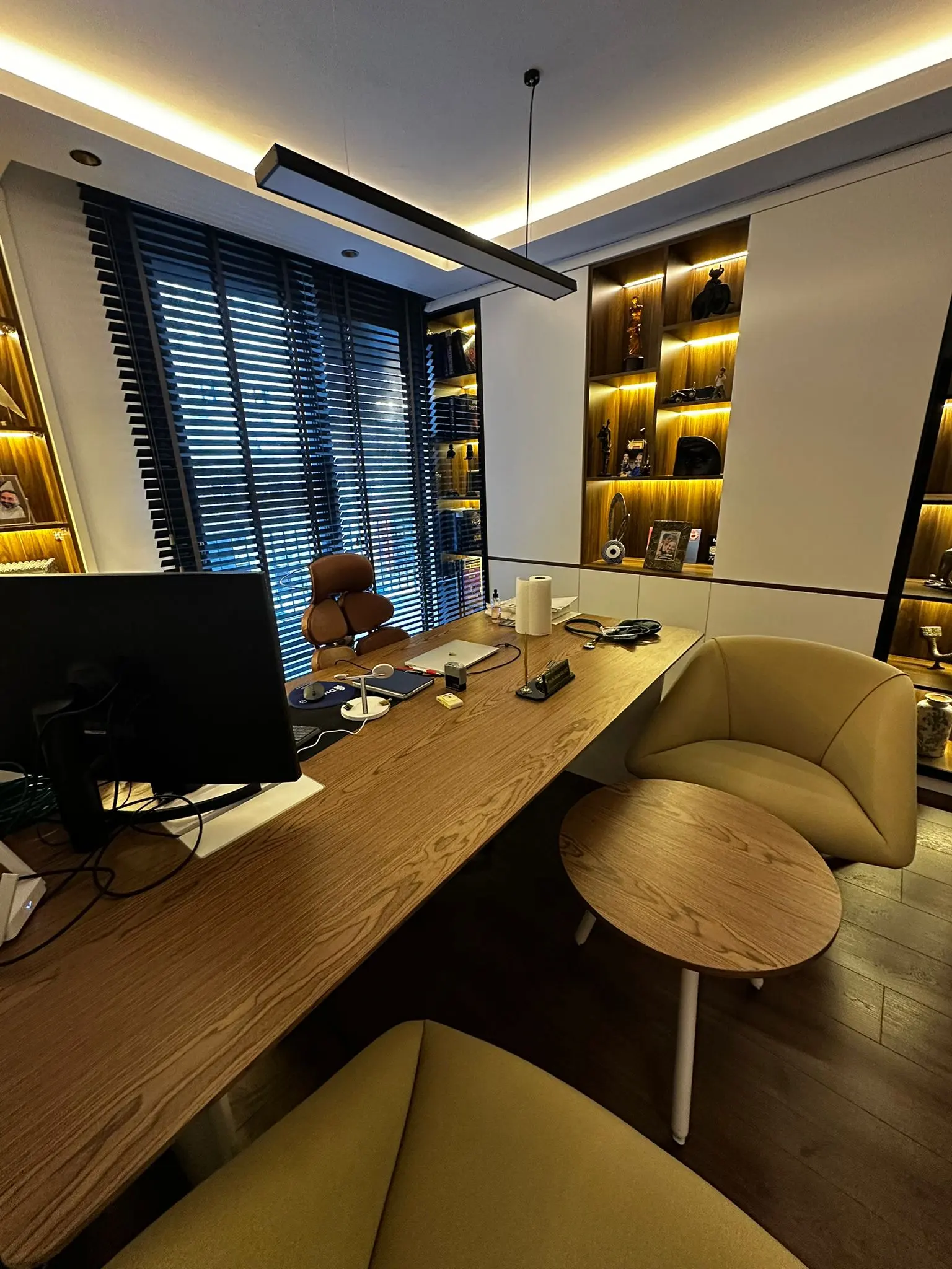Clinic-provided photograph of Assoc. Prof. Dr Hakan Kalaycı