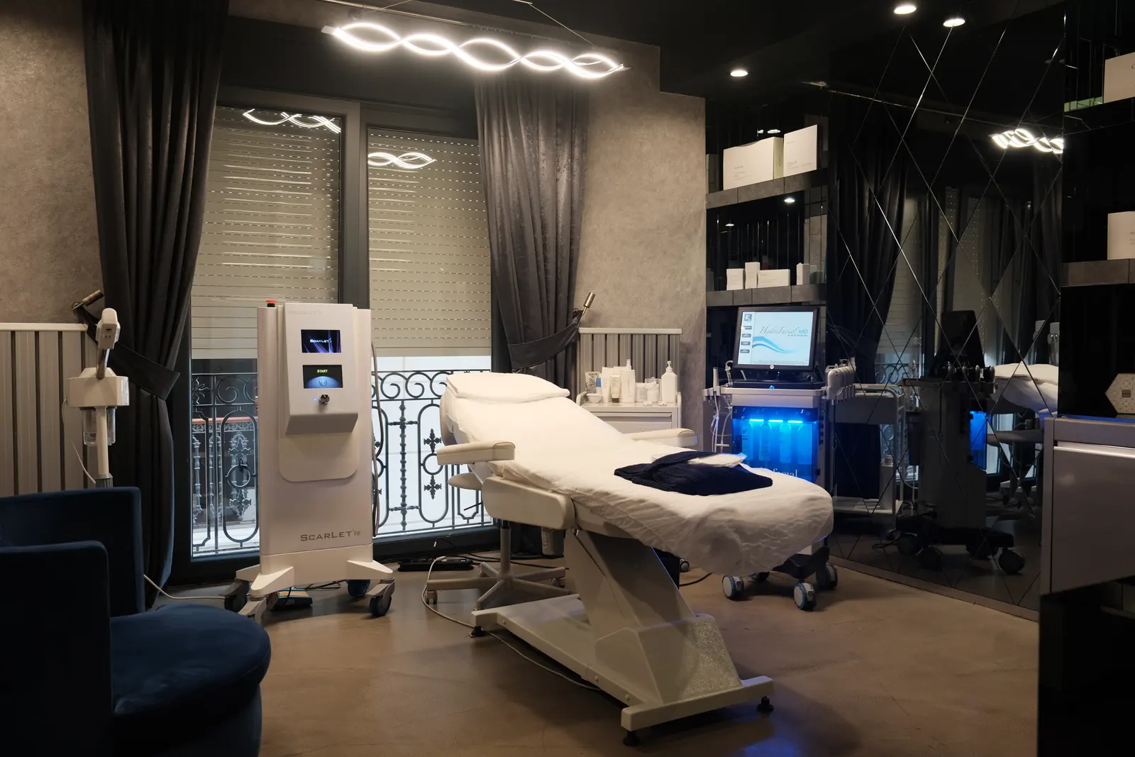 Clinic-provided photograph of Dr Salih Onur Basat