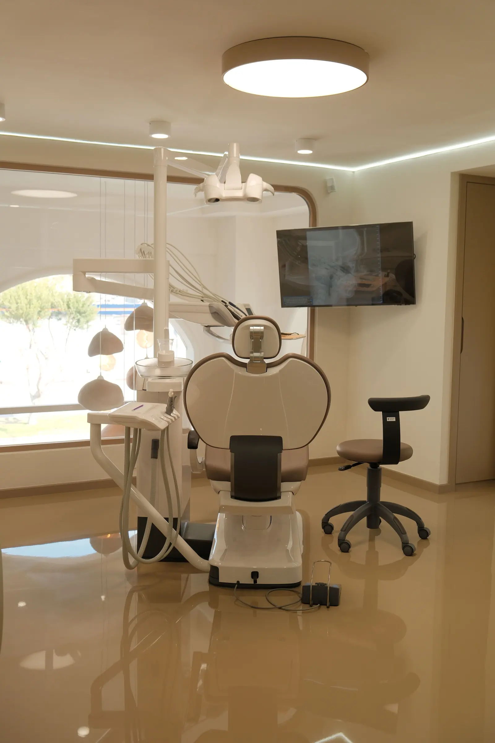 Clinic-provided photograph of Line Dental Clinic