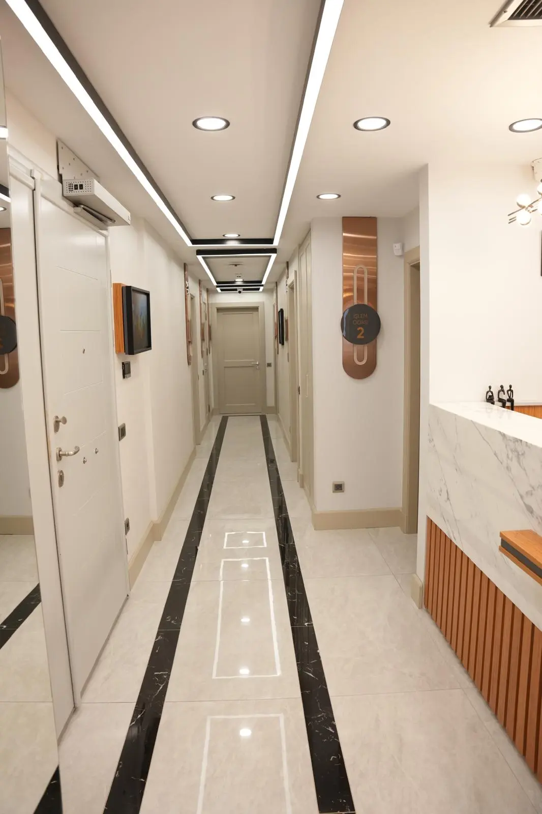 Clinic-provided photograph of Assoc. Prof. Dr Tuğba Özkök Akbulut