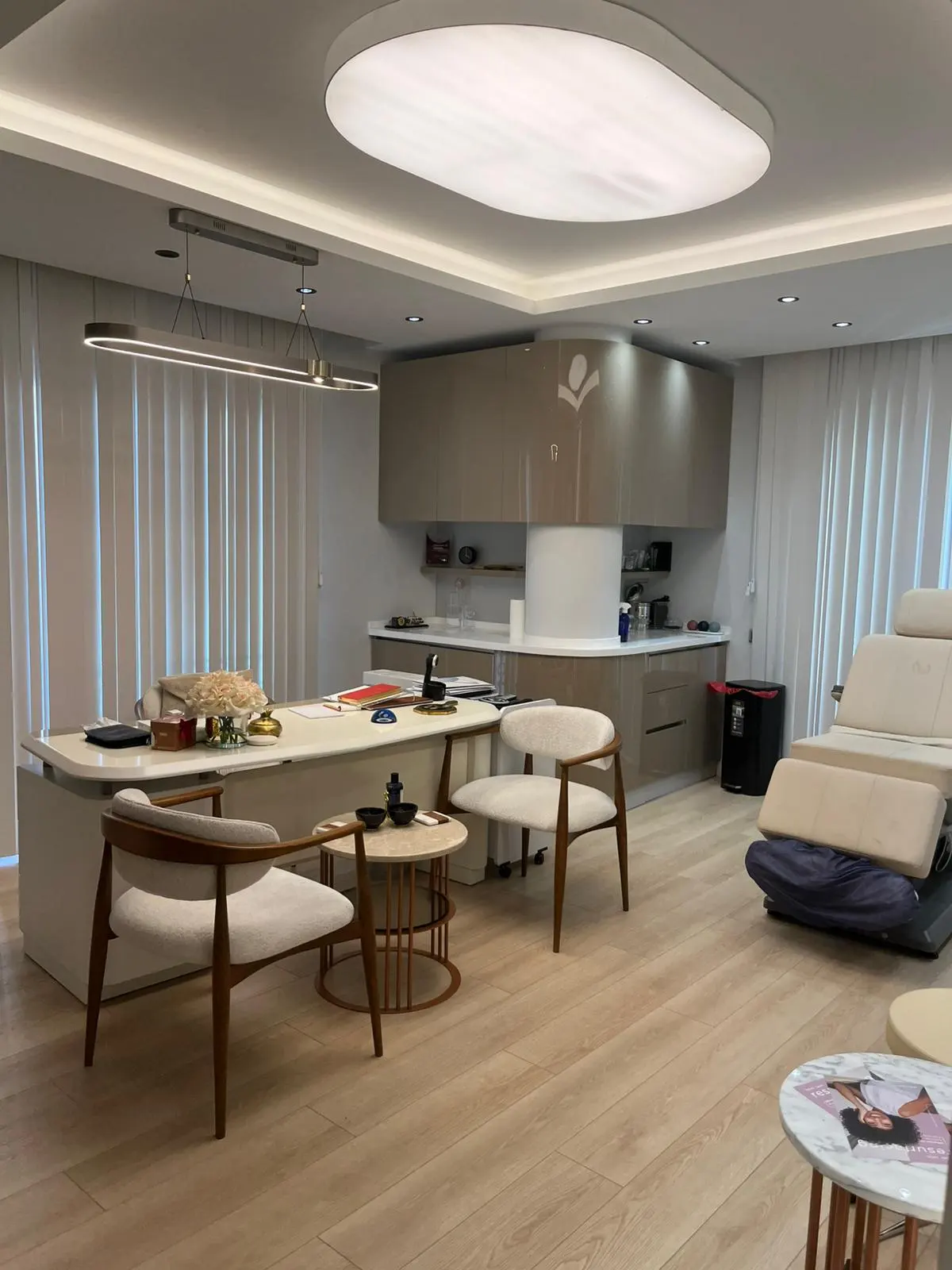 Clinic-provided photograph of Assoc. Prof. Dr Tuğba Özkök Akbulut
