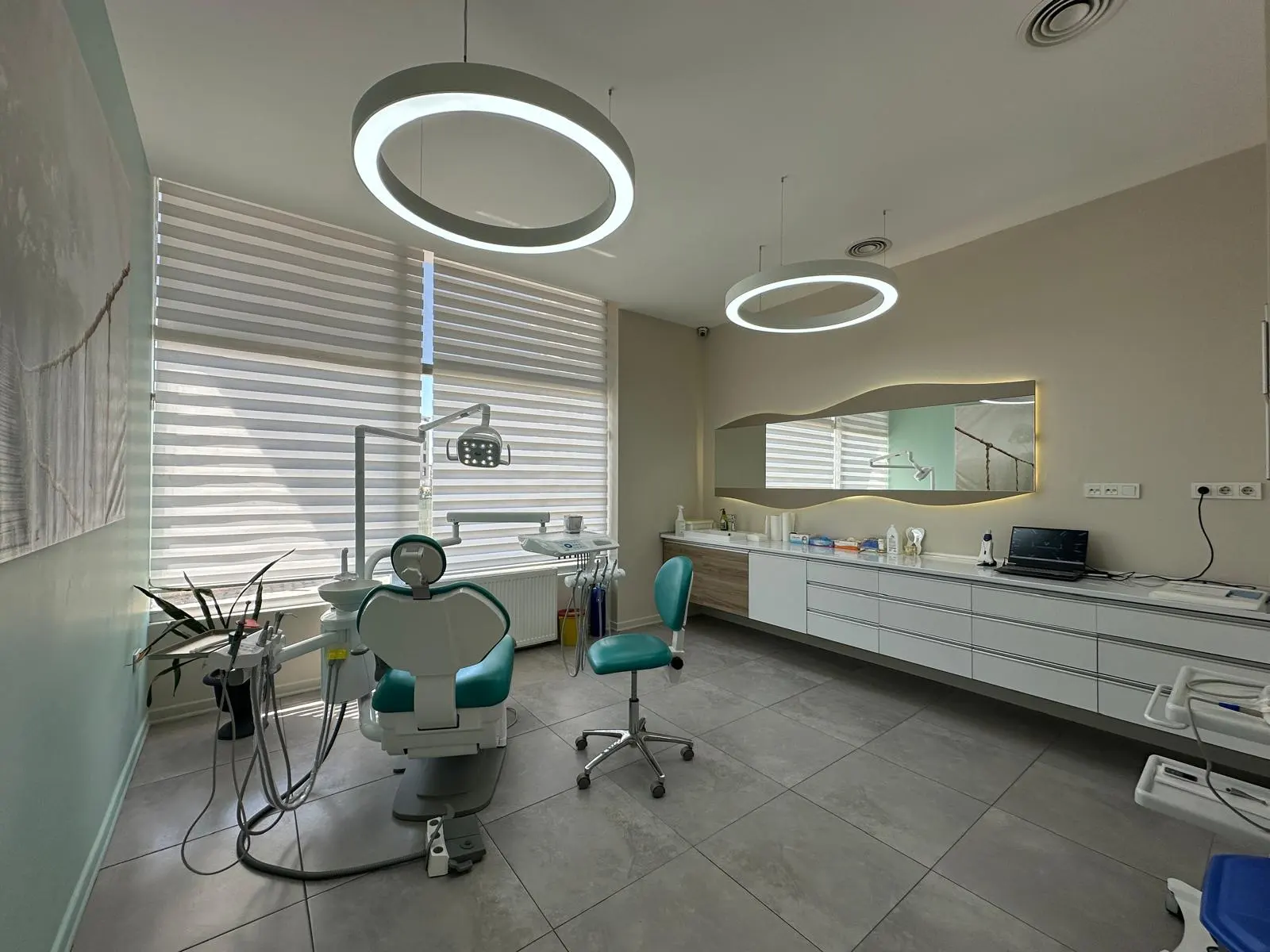 Von der Klinik bereitgestelltes Foto von Dentral Zahnklinik