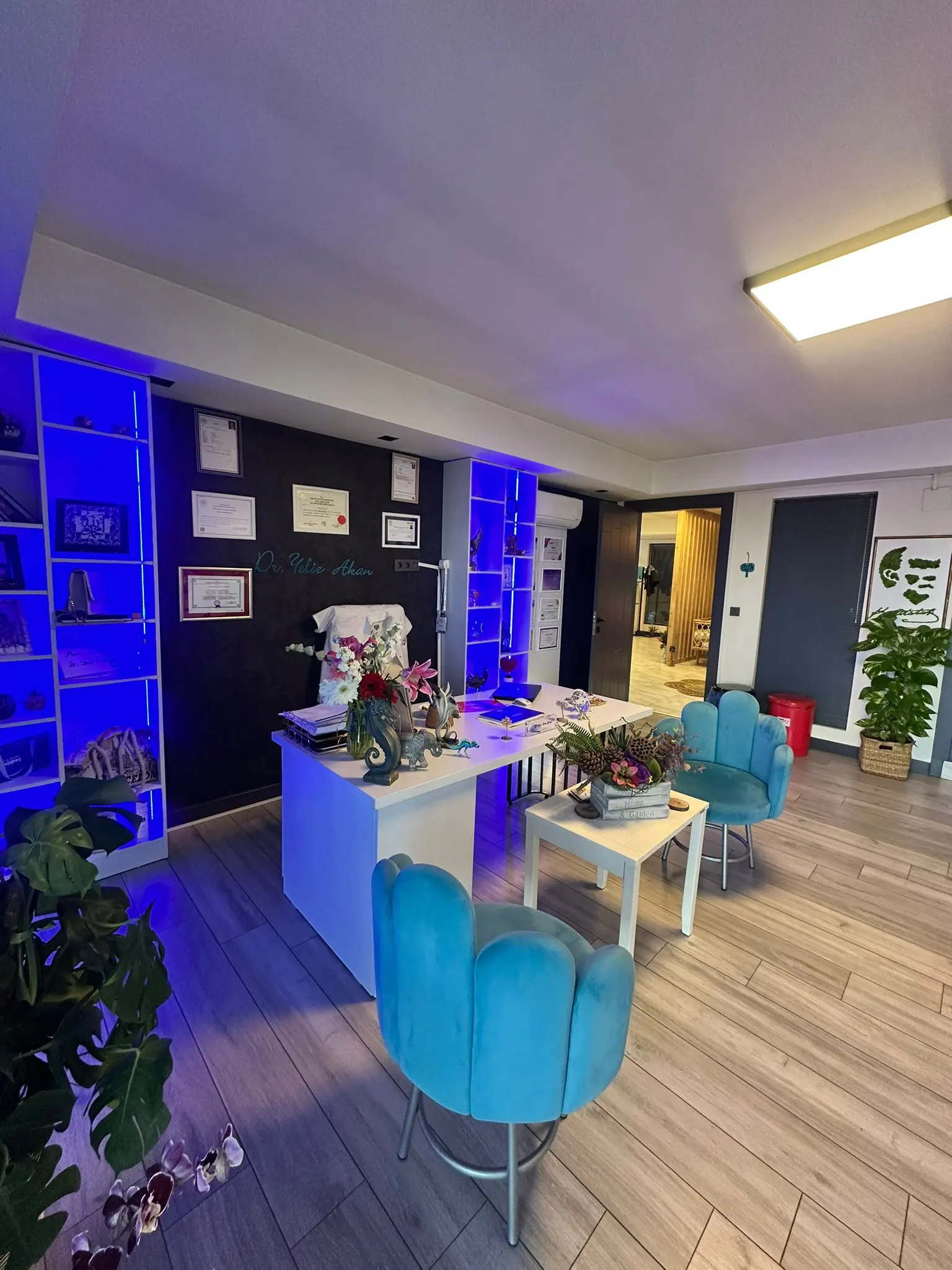 Von der Klinik bereitgestelltes Foto von Dr. Yeliz Akan