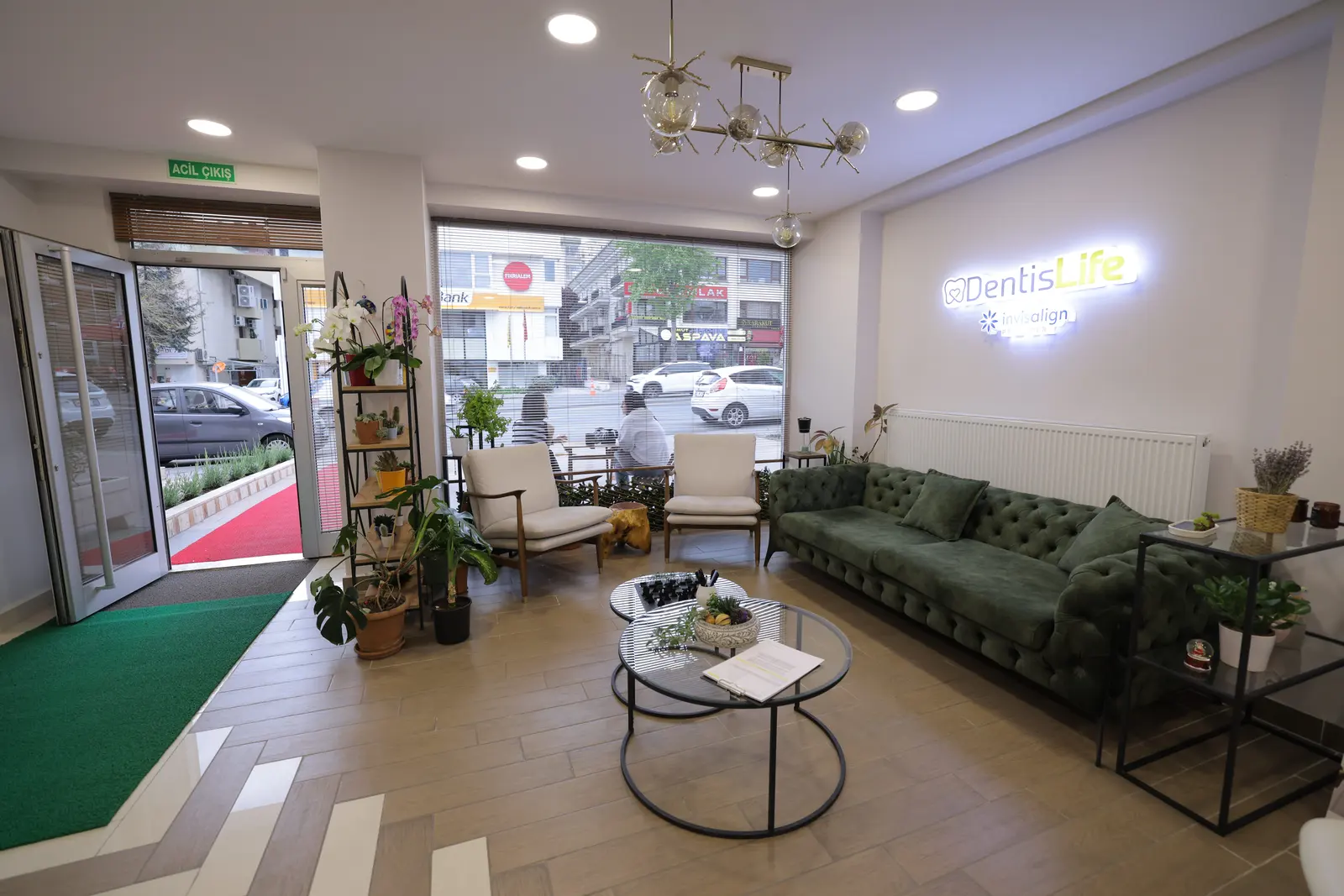 Clinic-provided photograph of Dentislife Dental Clinic