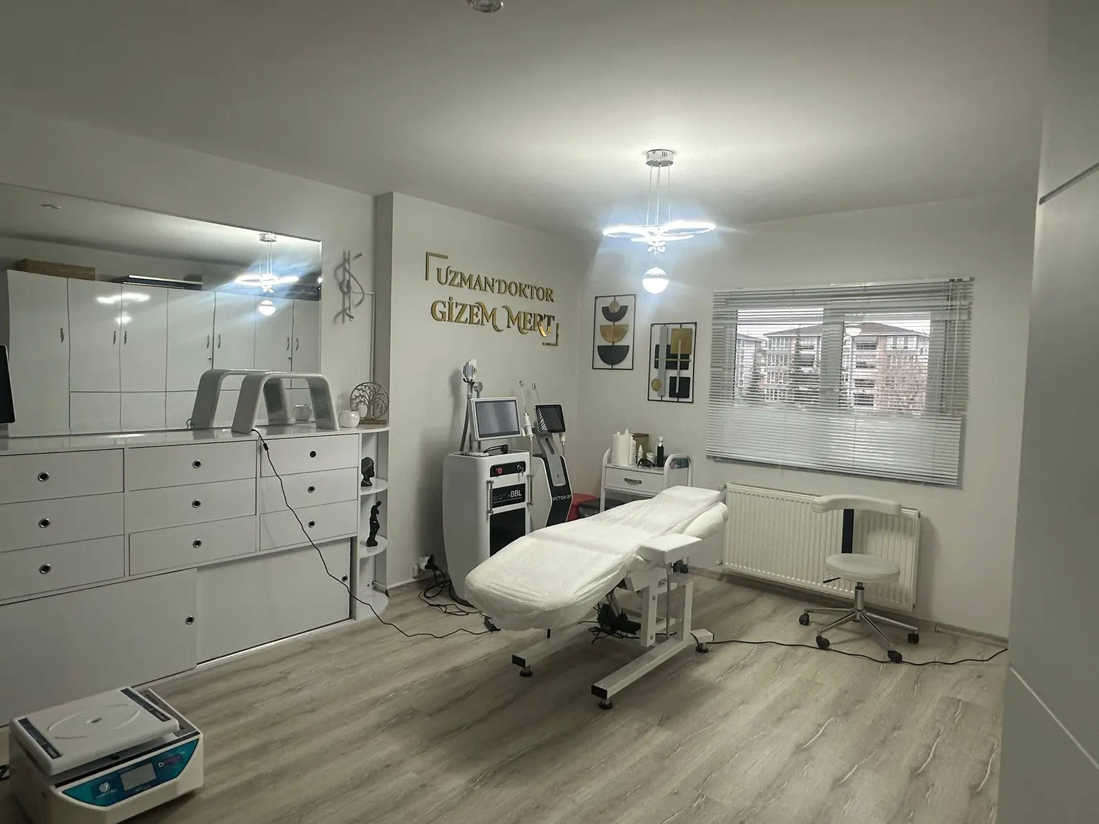 Von der Klinik bereitgestelltes Foto von Dr. Gizem Mert
