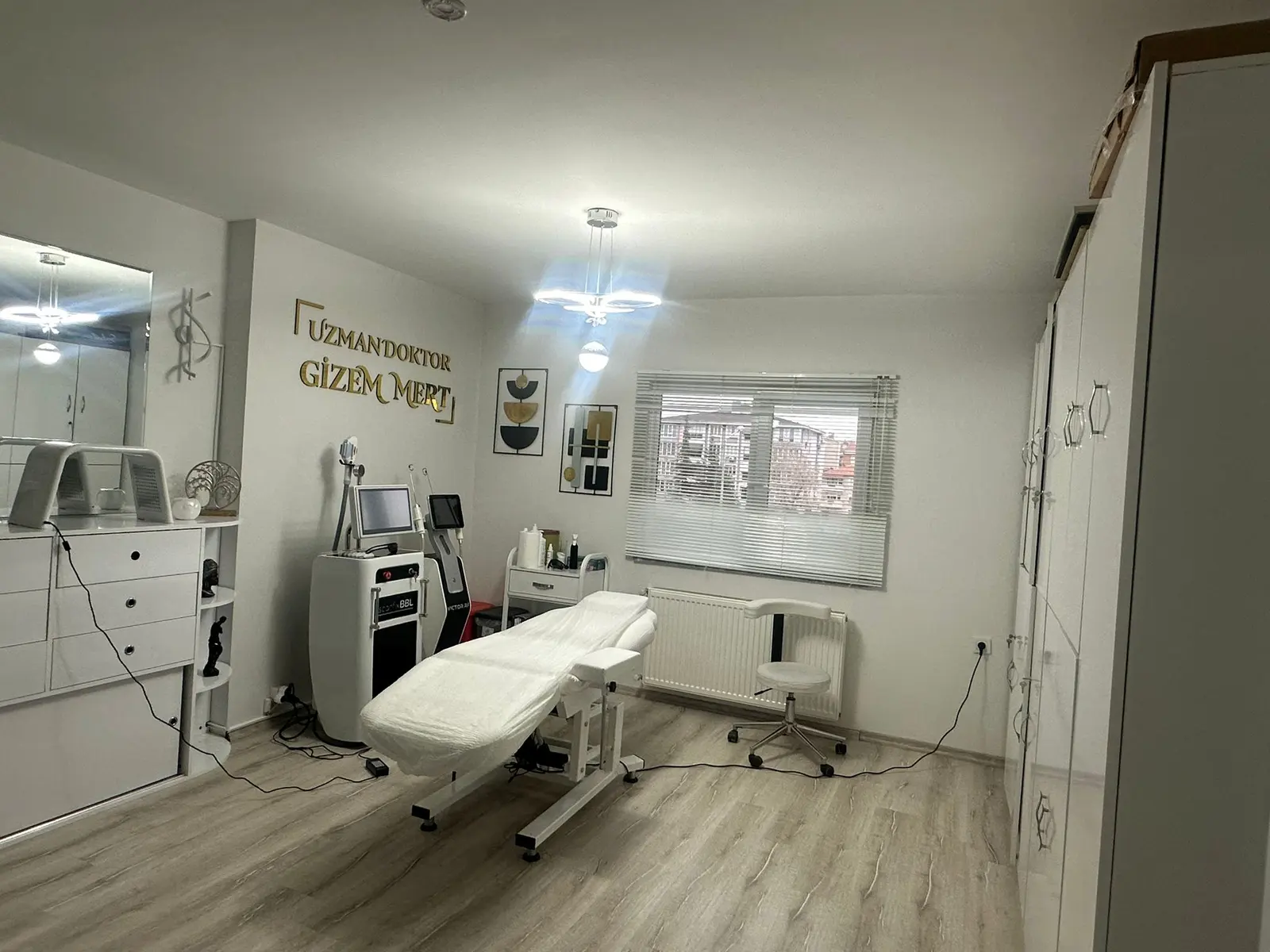 Von der Klinik bereitgestelltes Foto von Dr. Gizem Mert