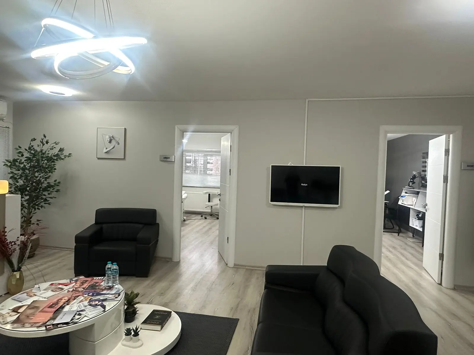 Von der Klinik bereitgestelltes Foto von Dr. Gizem Mert