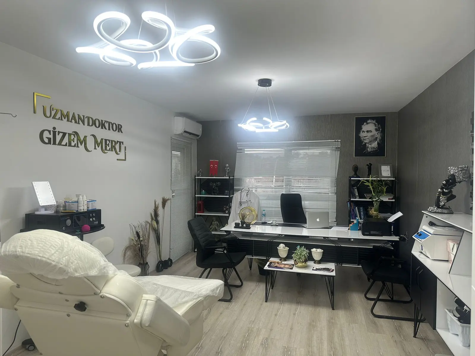 Von der Klinik bereitgestelltes Foto von Dr. Gizem Mert