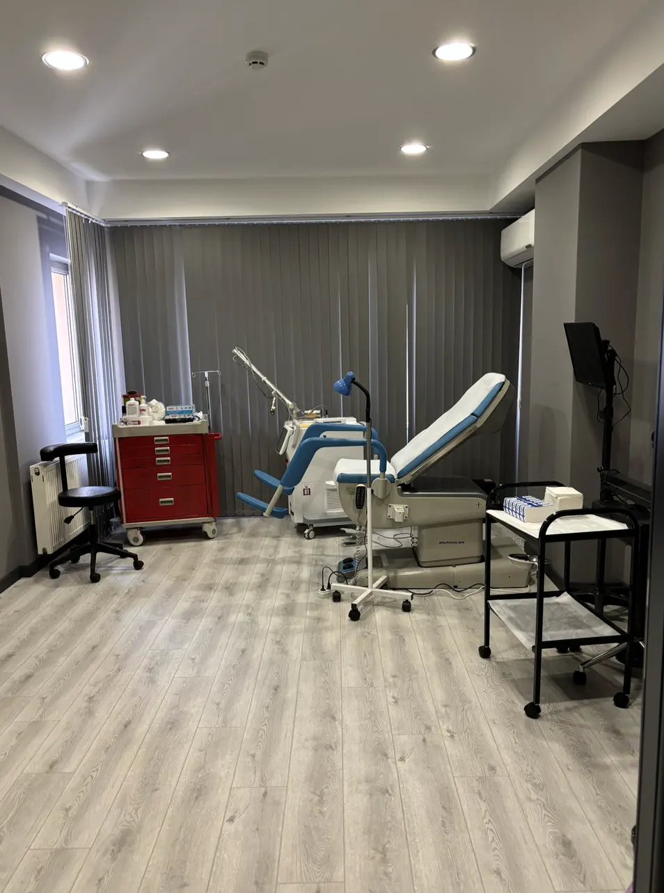 Clinic-provided photograph of Dr Derya Solmaz