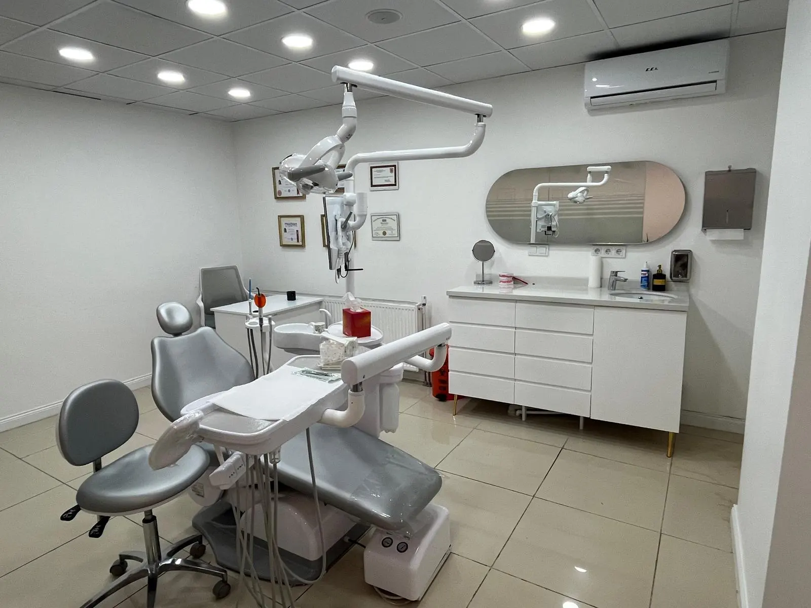 Clinic-provided photograph of Dr Adem Günaydın
