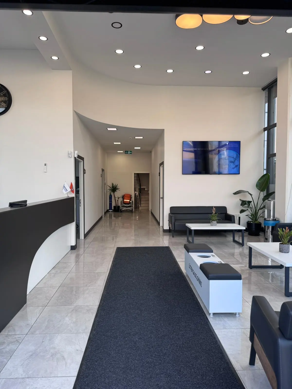 Von der Klinik bereitgestelltes Foto von Dentinia Zahnklinik
